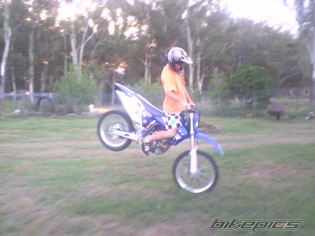 Photo 1894035