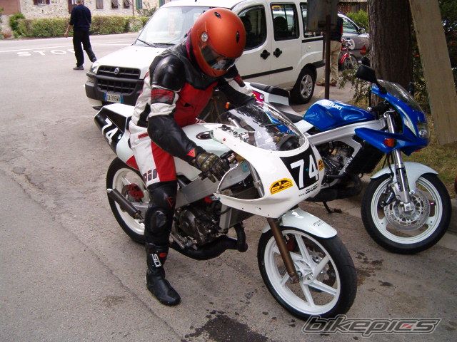 Photo 1894200