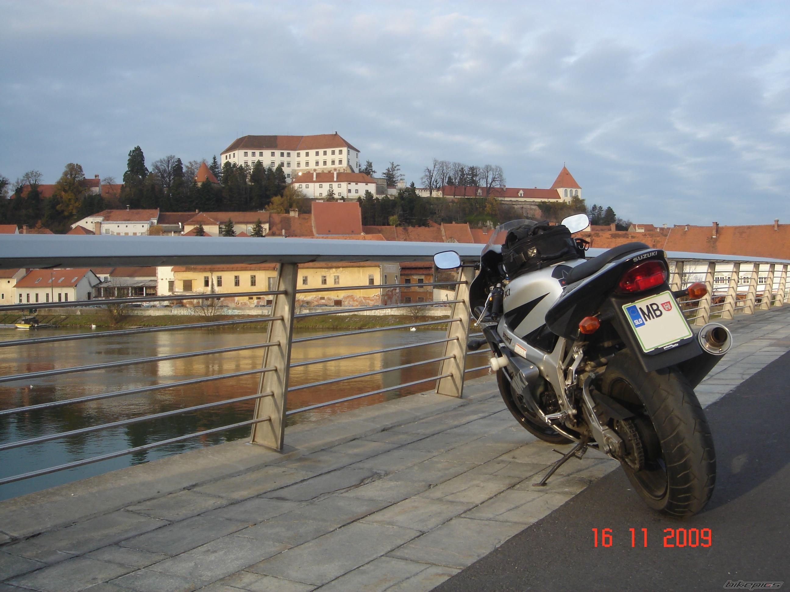 Photo 1895247