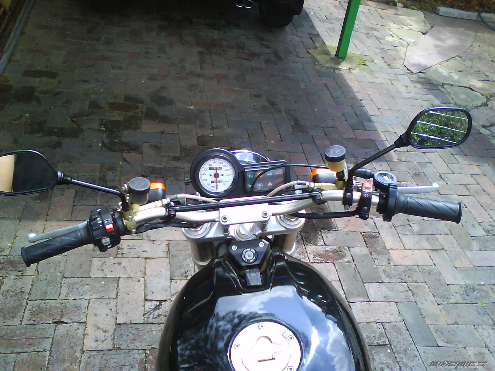 Photo 1896099