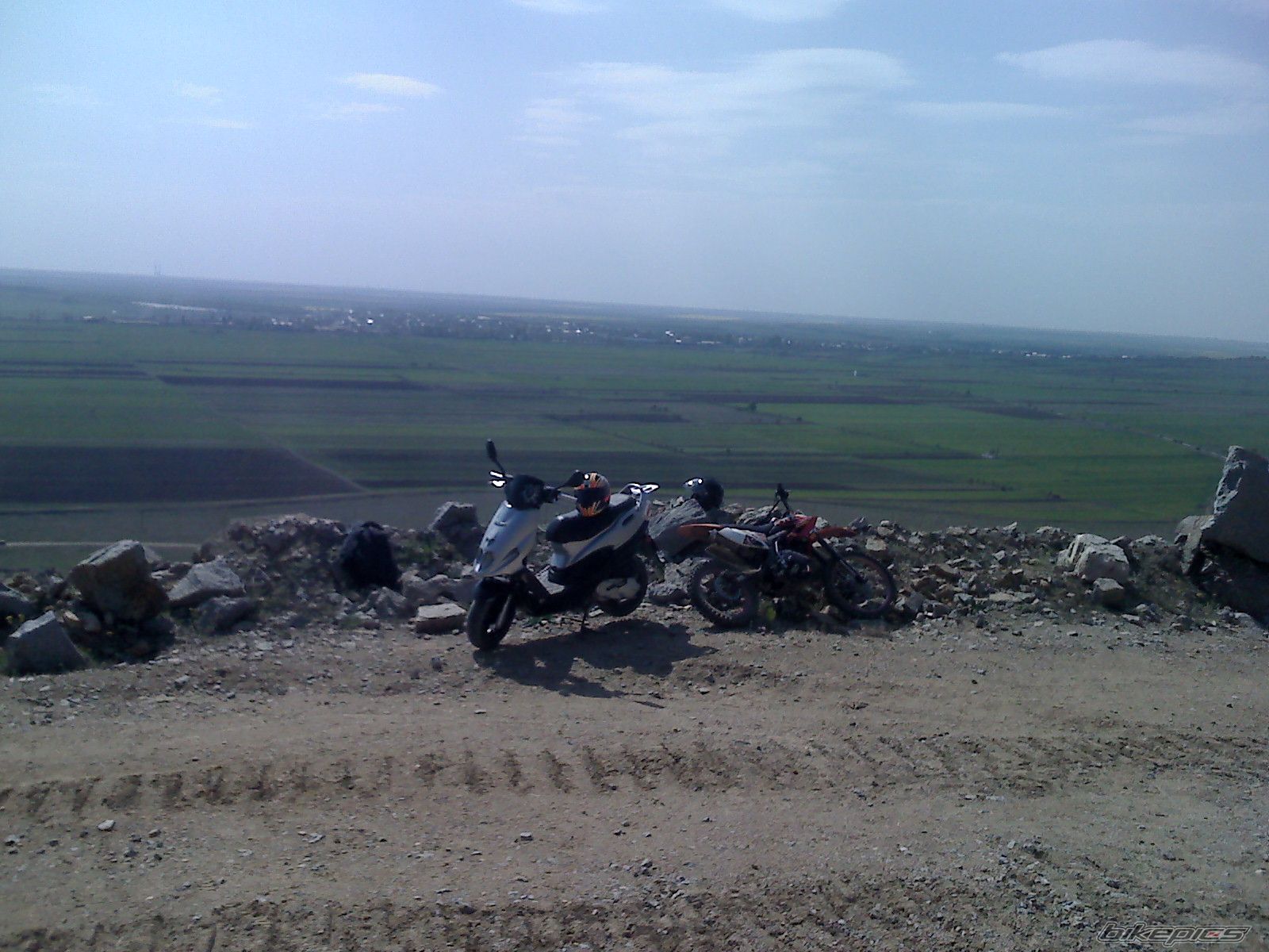 Photo 1896117