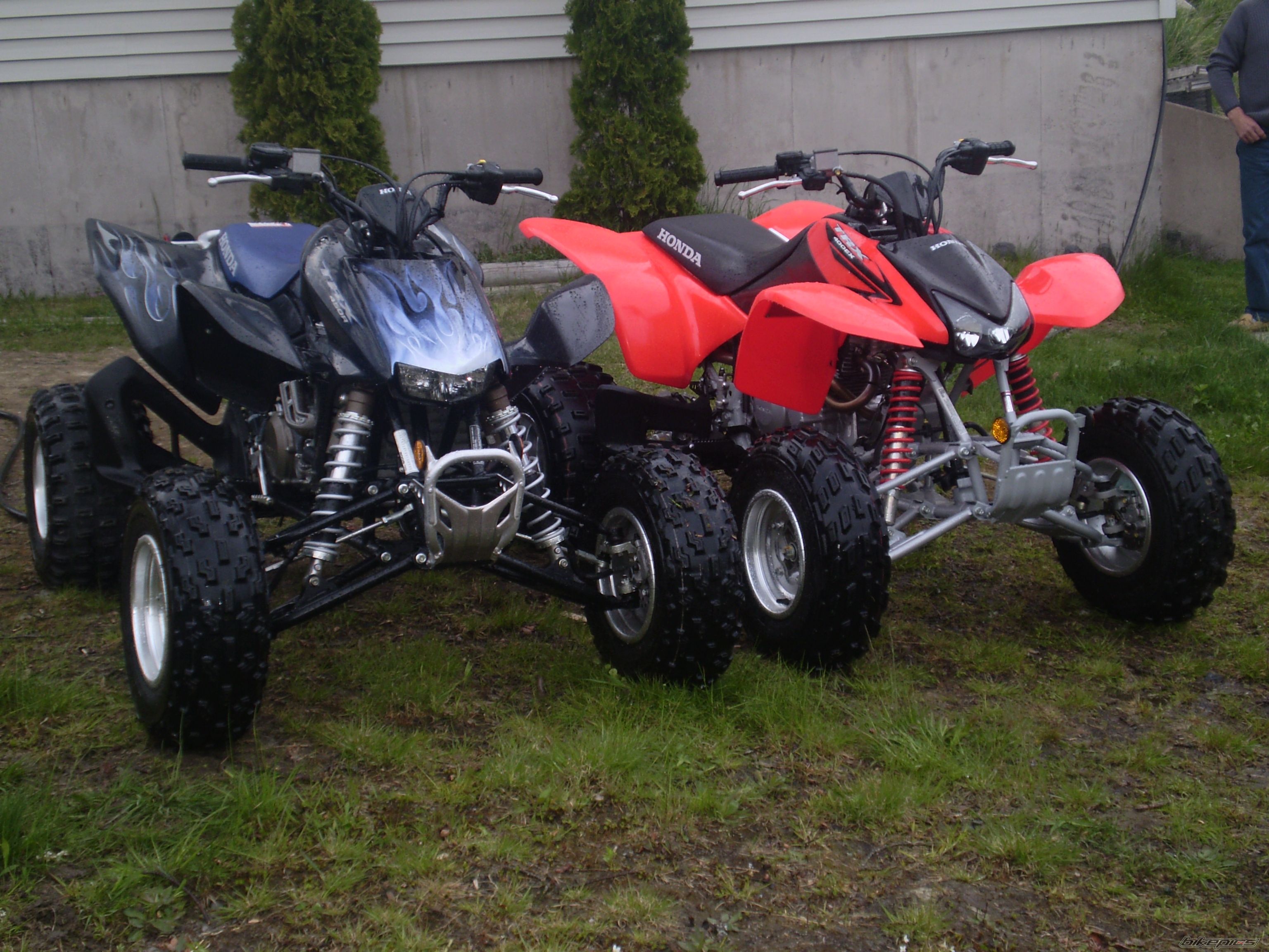 Photo 1896356