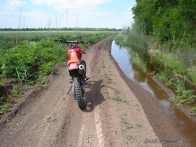 Photo 1896373