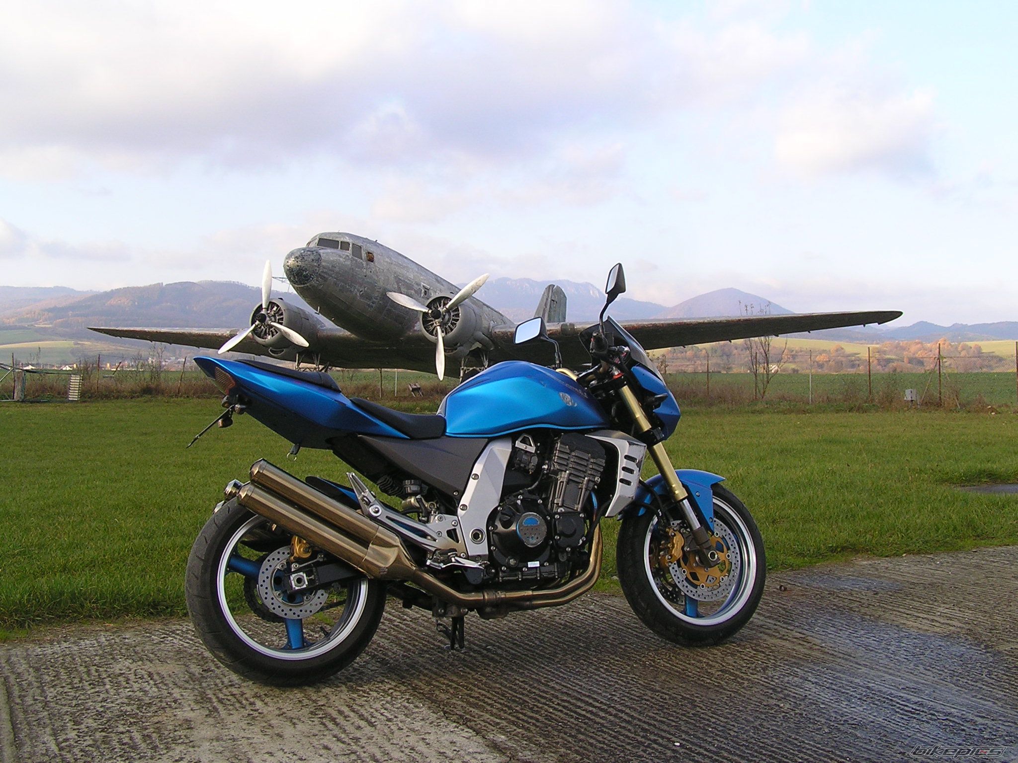 Bike Photo 1896997
