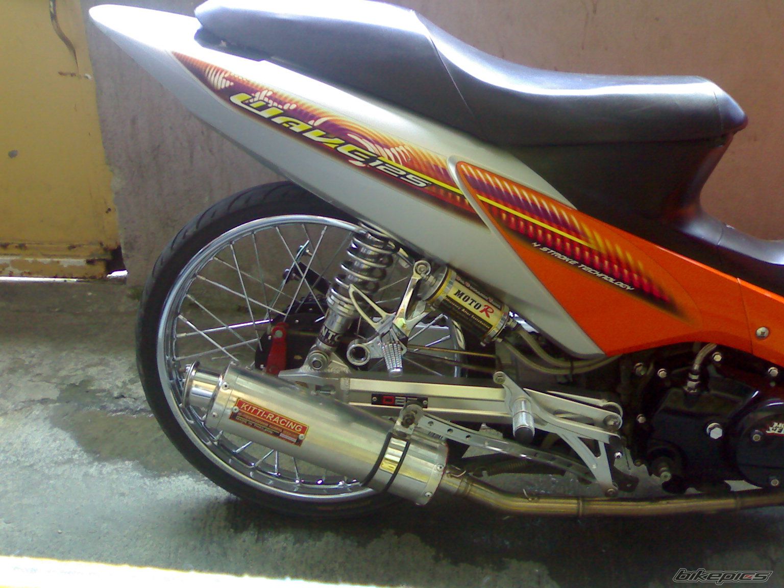 Bike Photo 1898093