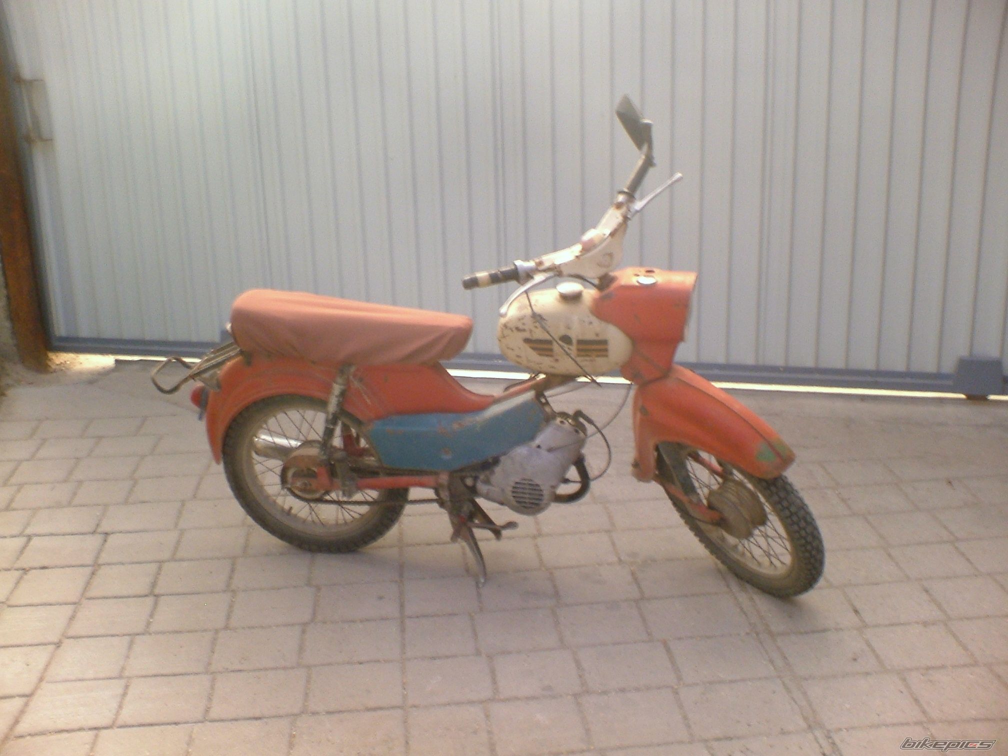Photo 1898344