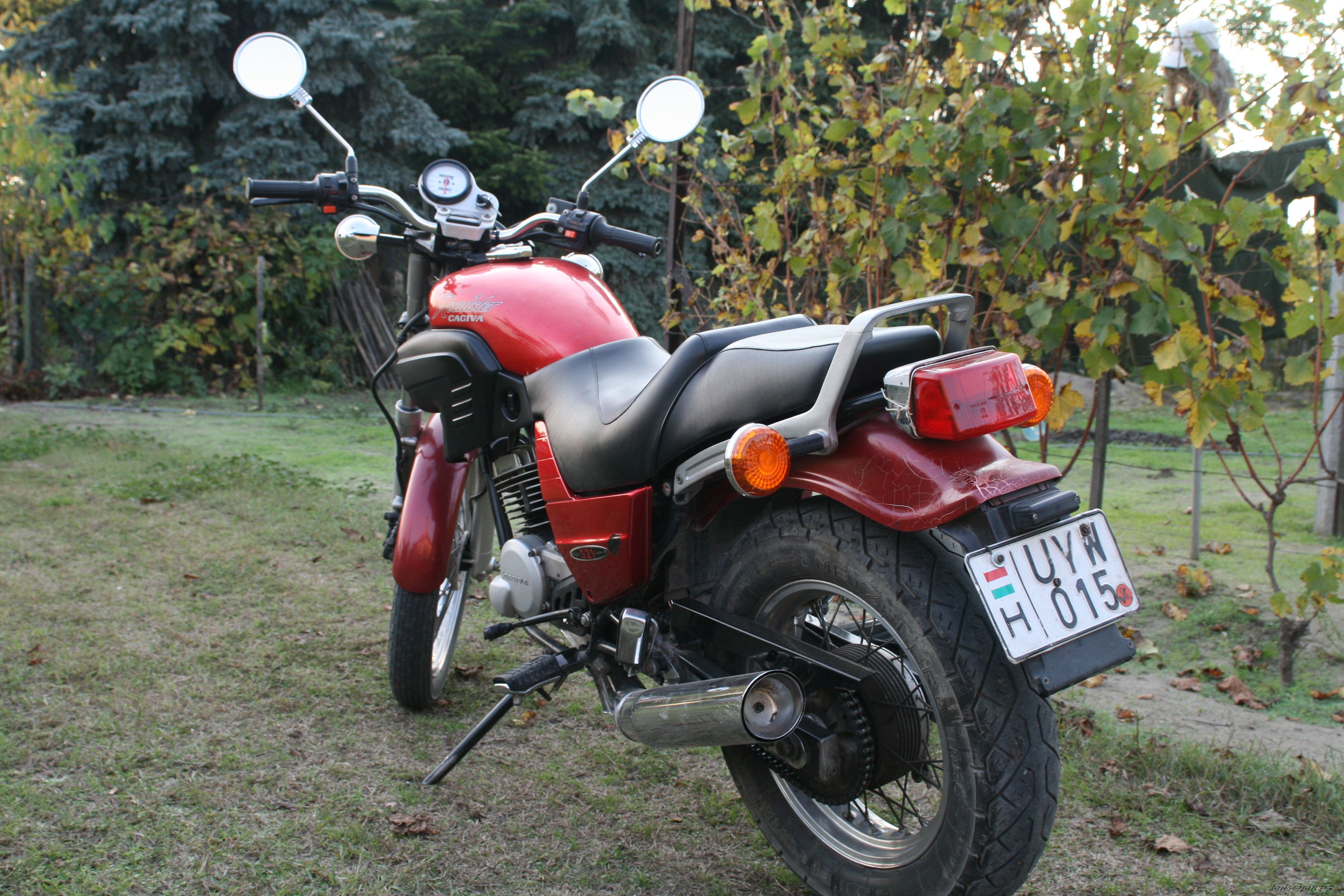 Bike Photo 1898354
