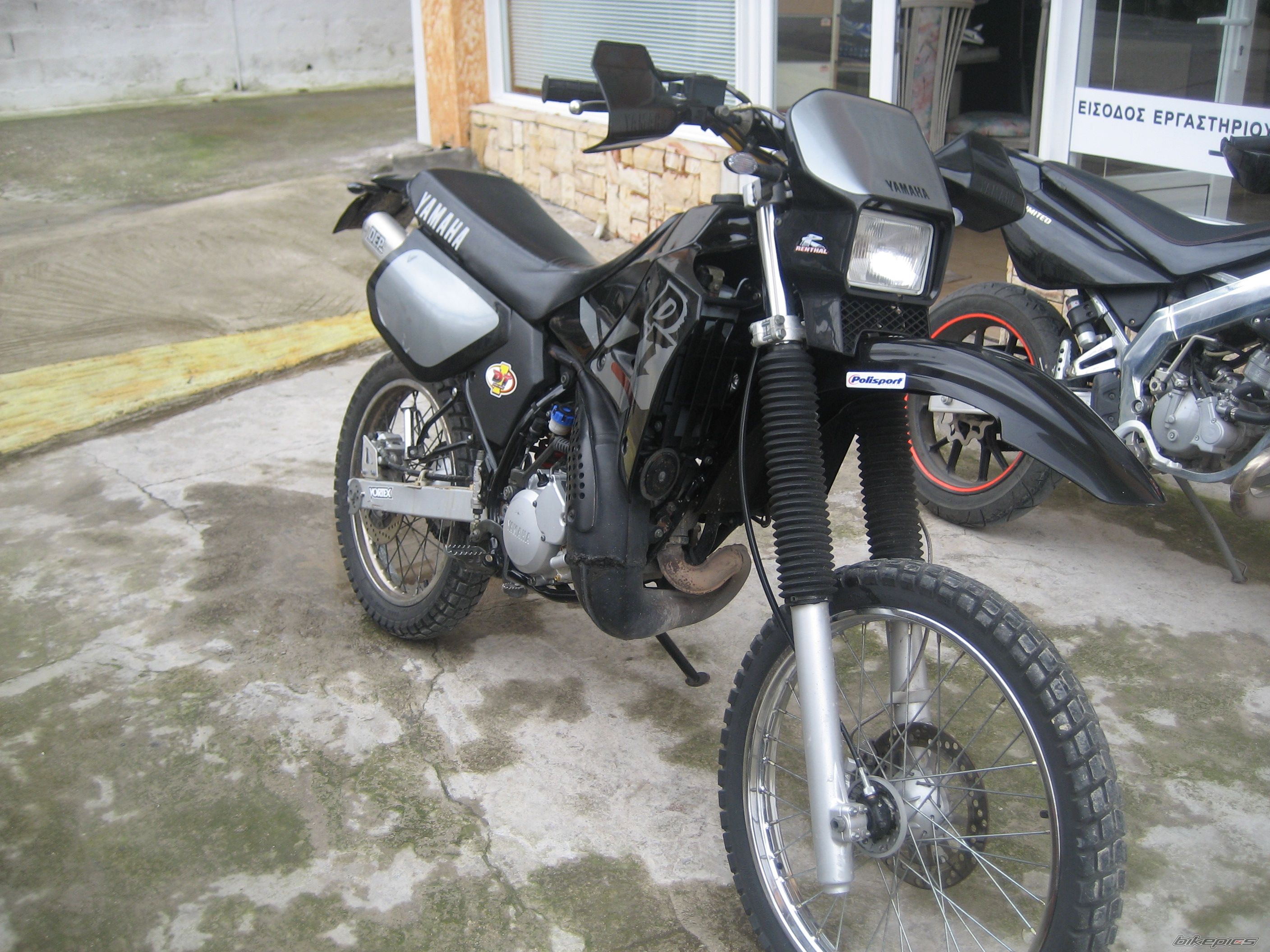 Photo 1898436