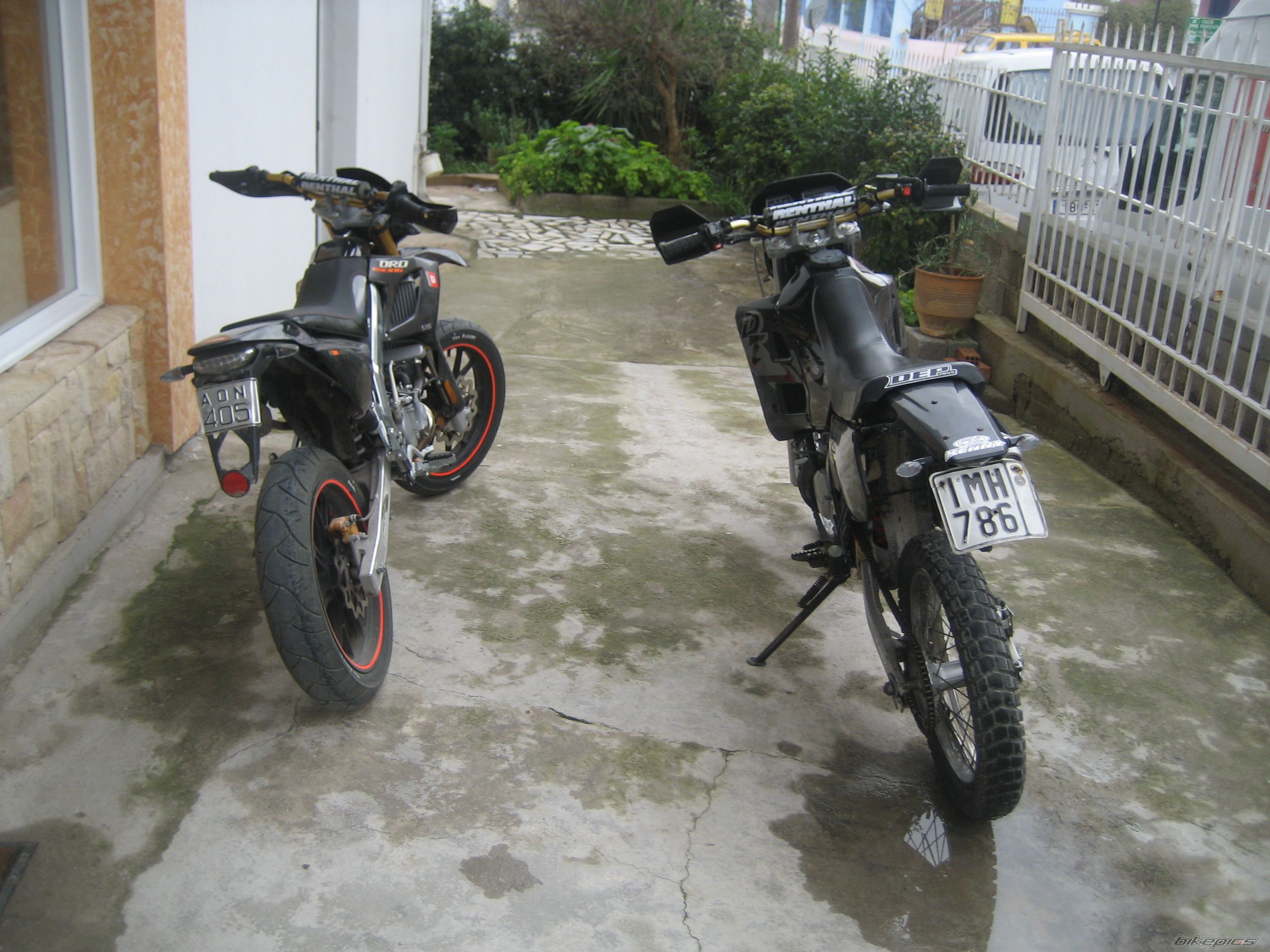 Photo 1898443