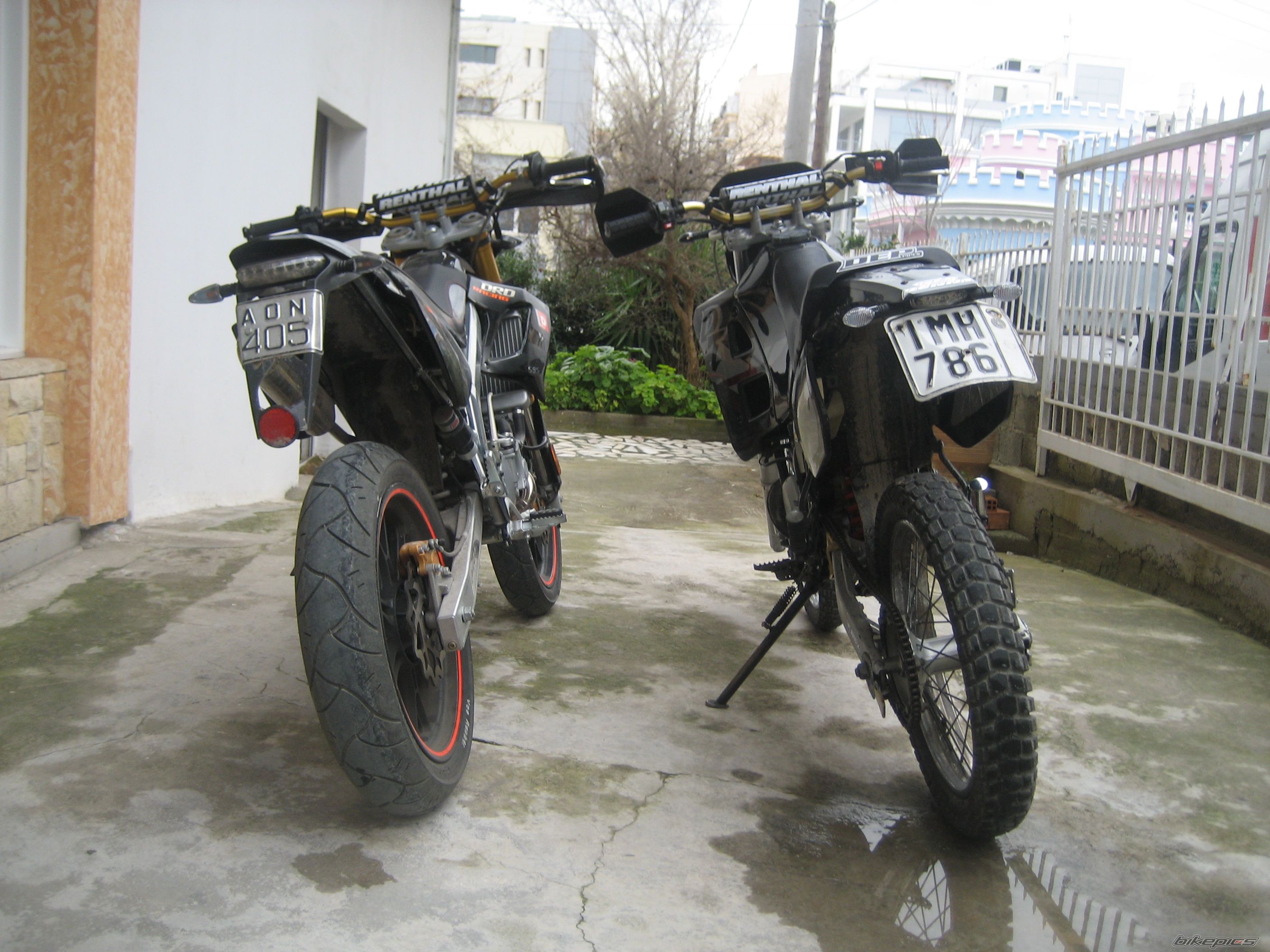 Photo 1898449