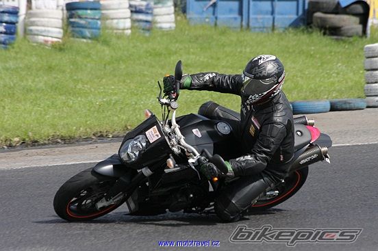 Photo 1898713