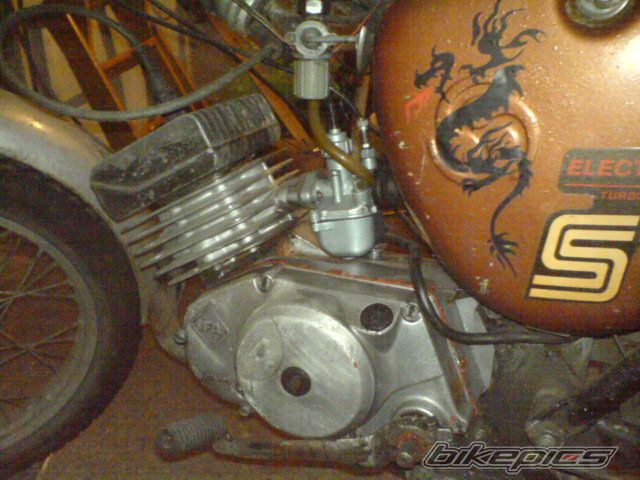 Photo 1898846