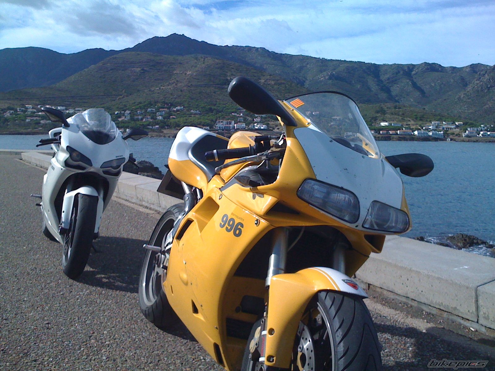 Bike Photo 1899250