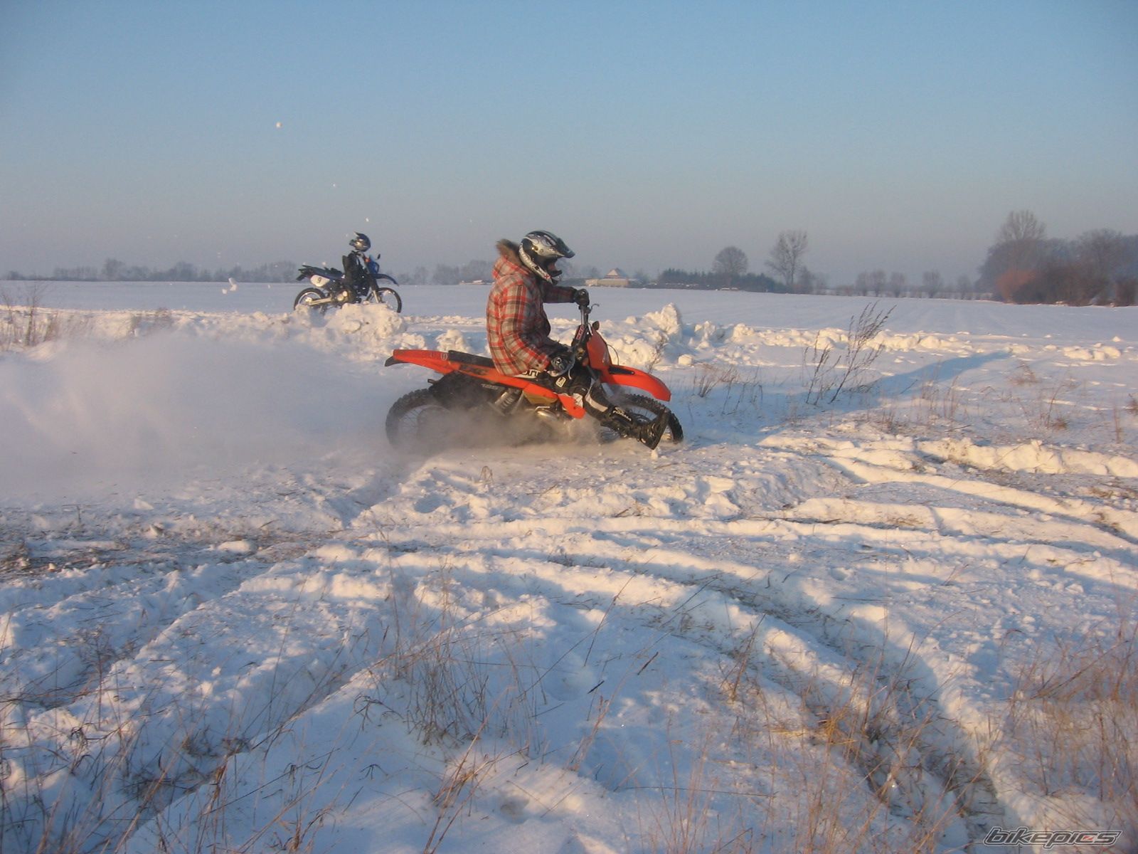 Bike Photo 1900232