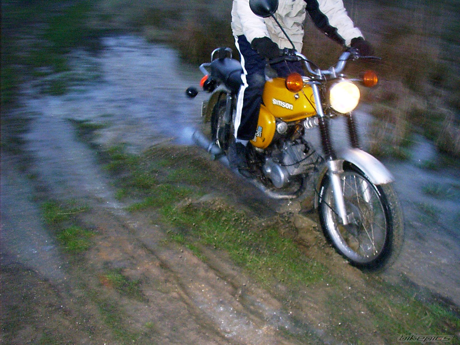 Bike Photo 1900288