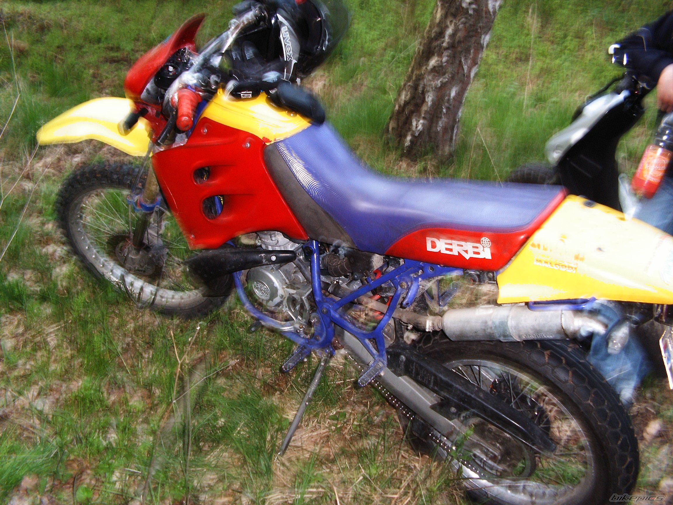 Bike Photo 1900302