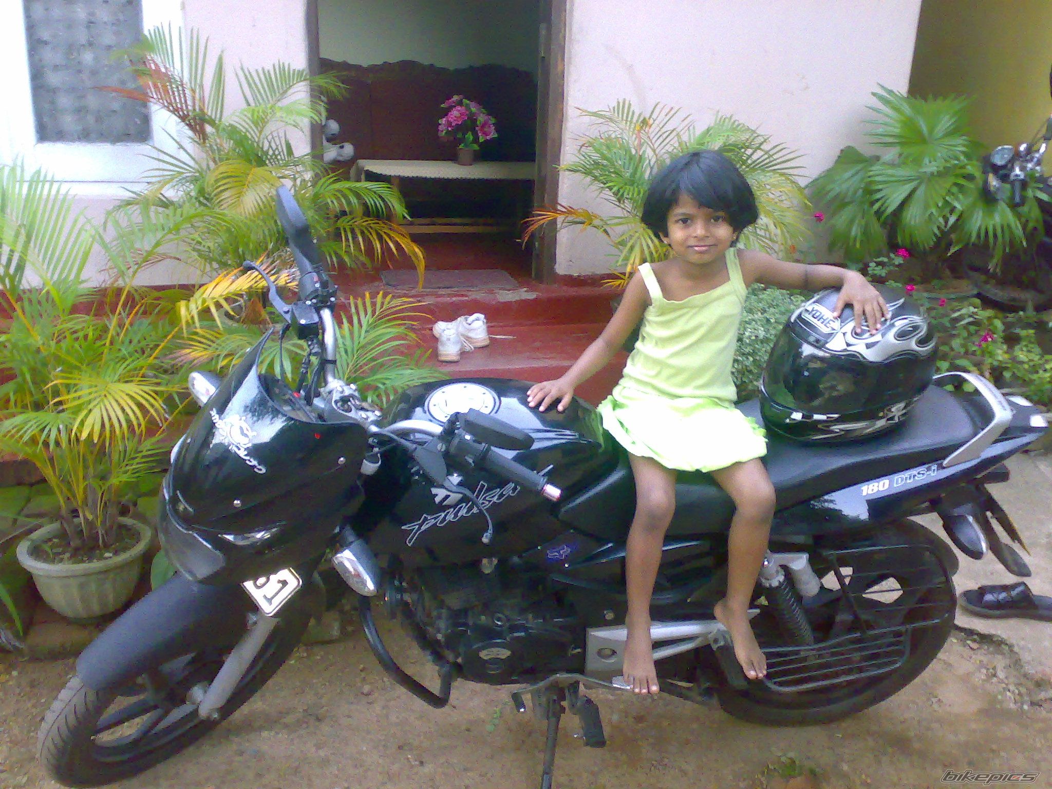 Bike Photo 1900701