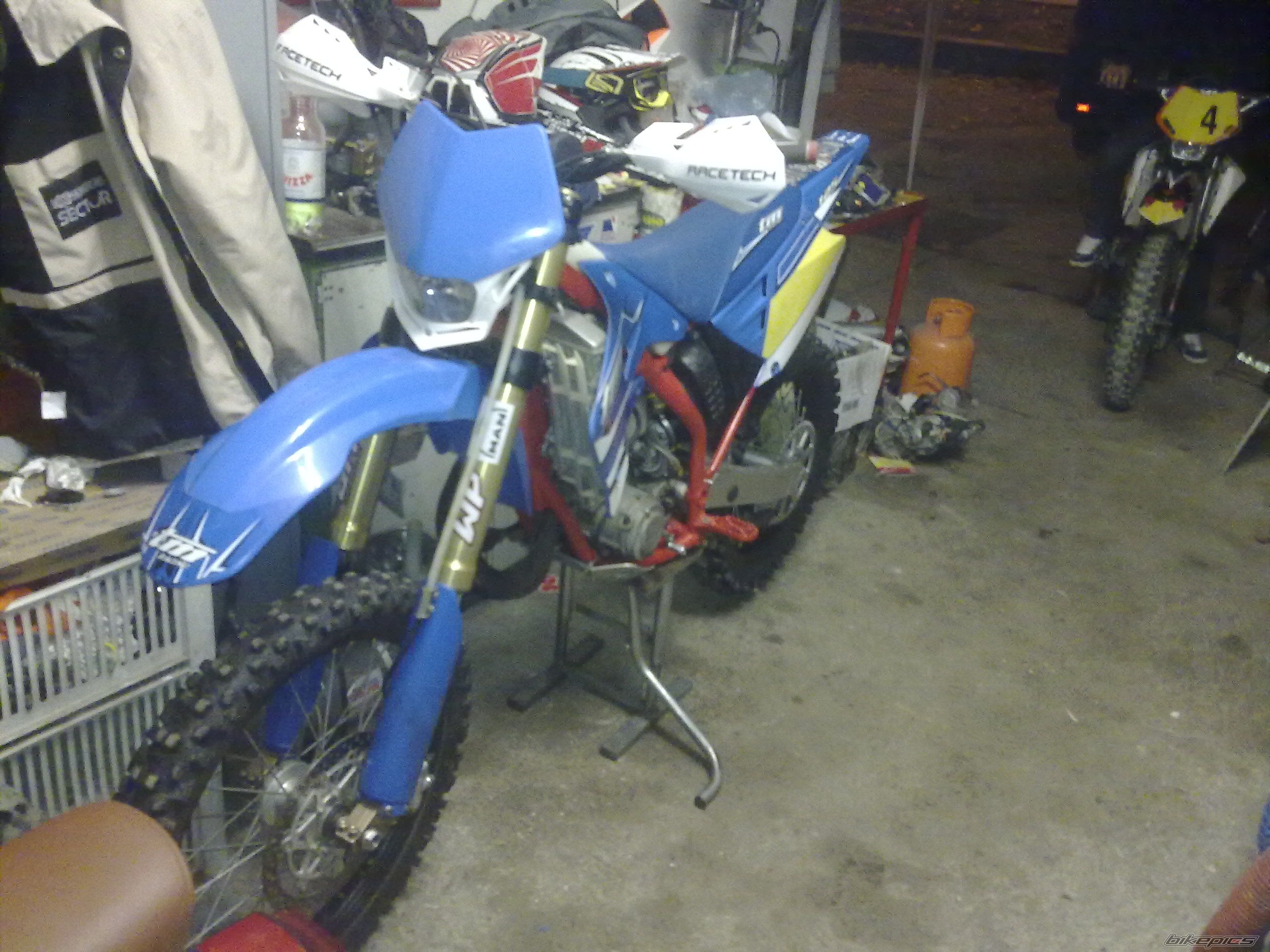 Bike Photo 1900874