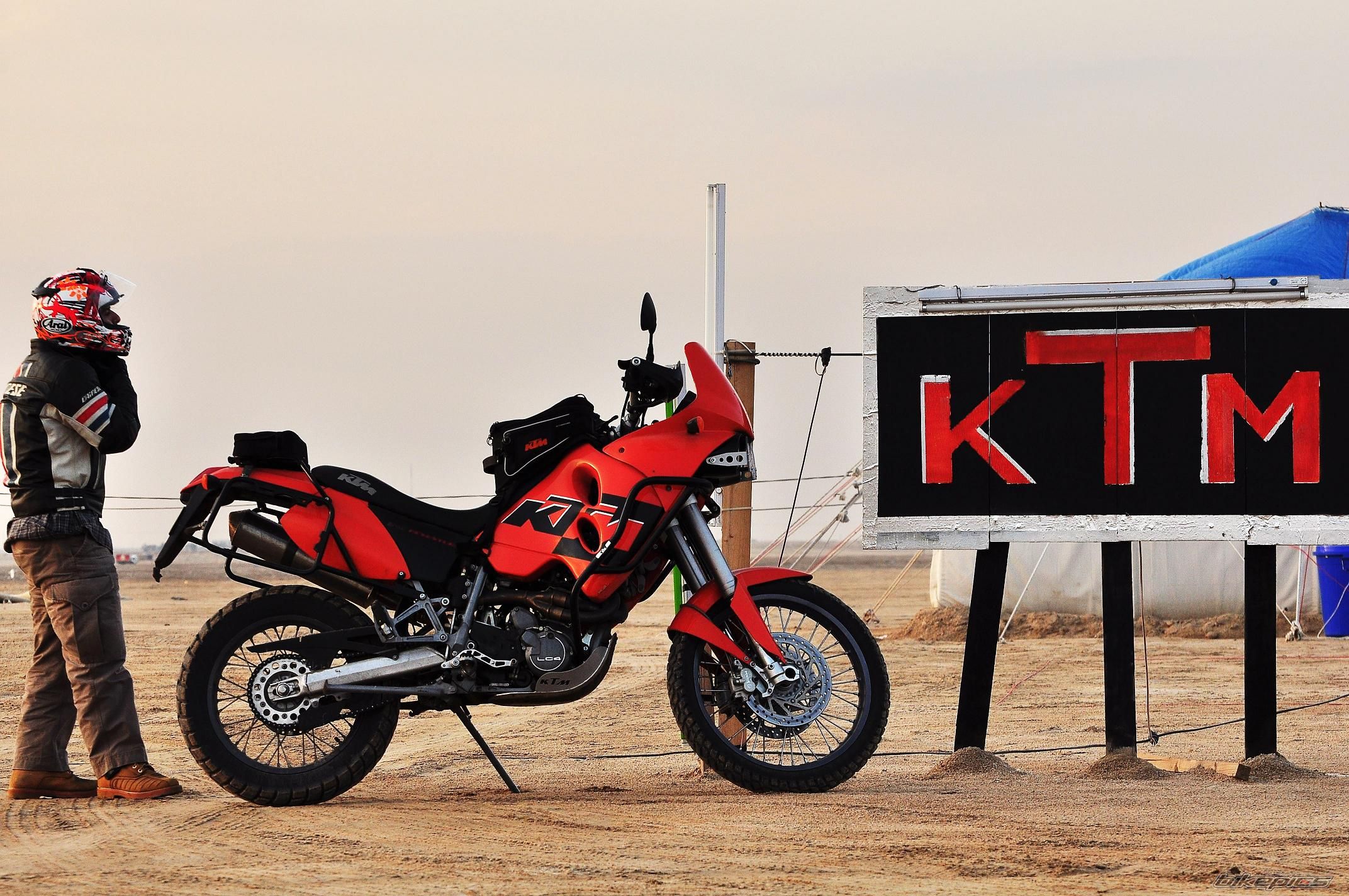 Bike Photo 1901282