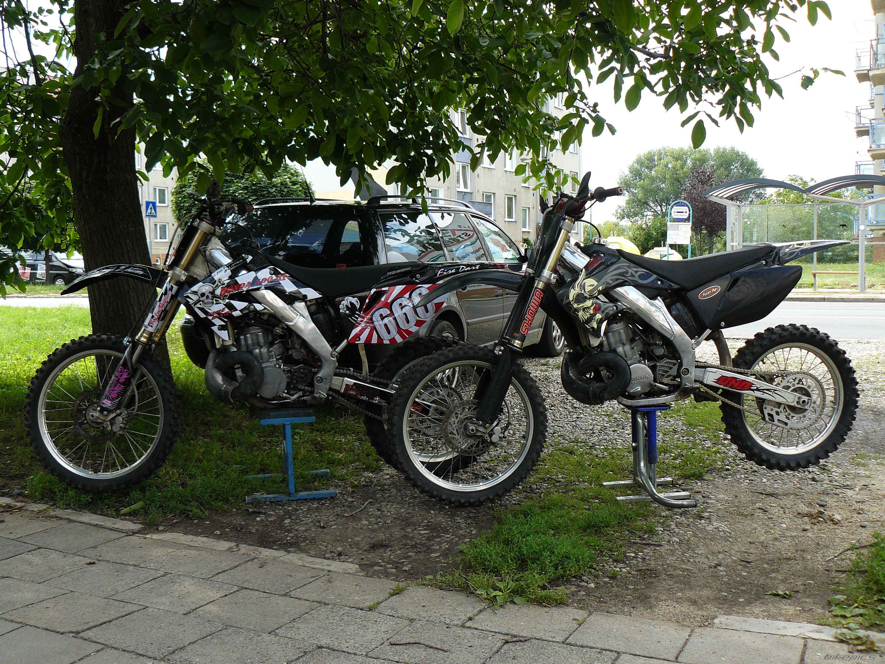 Bike Photo 1902044