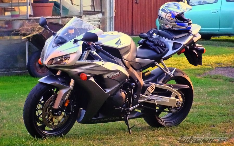 Bike Photo 1902095