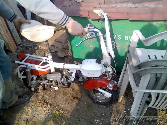 Photo 1902501