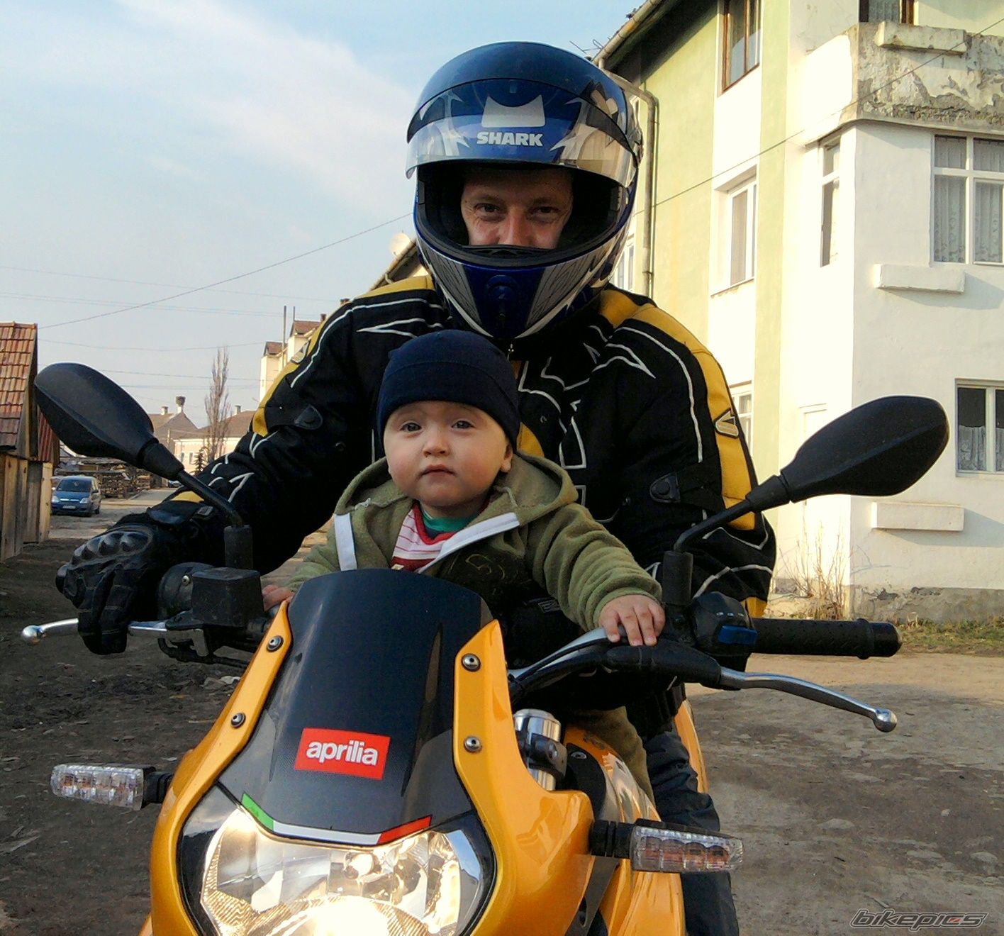 Bike Photo 1902575
