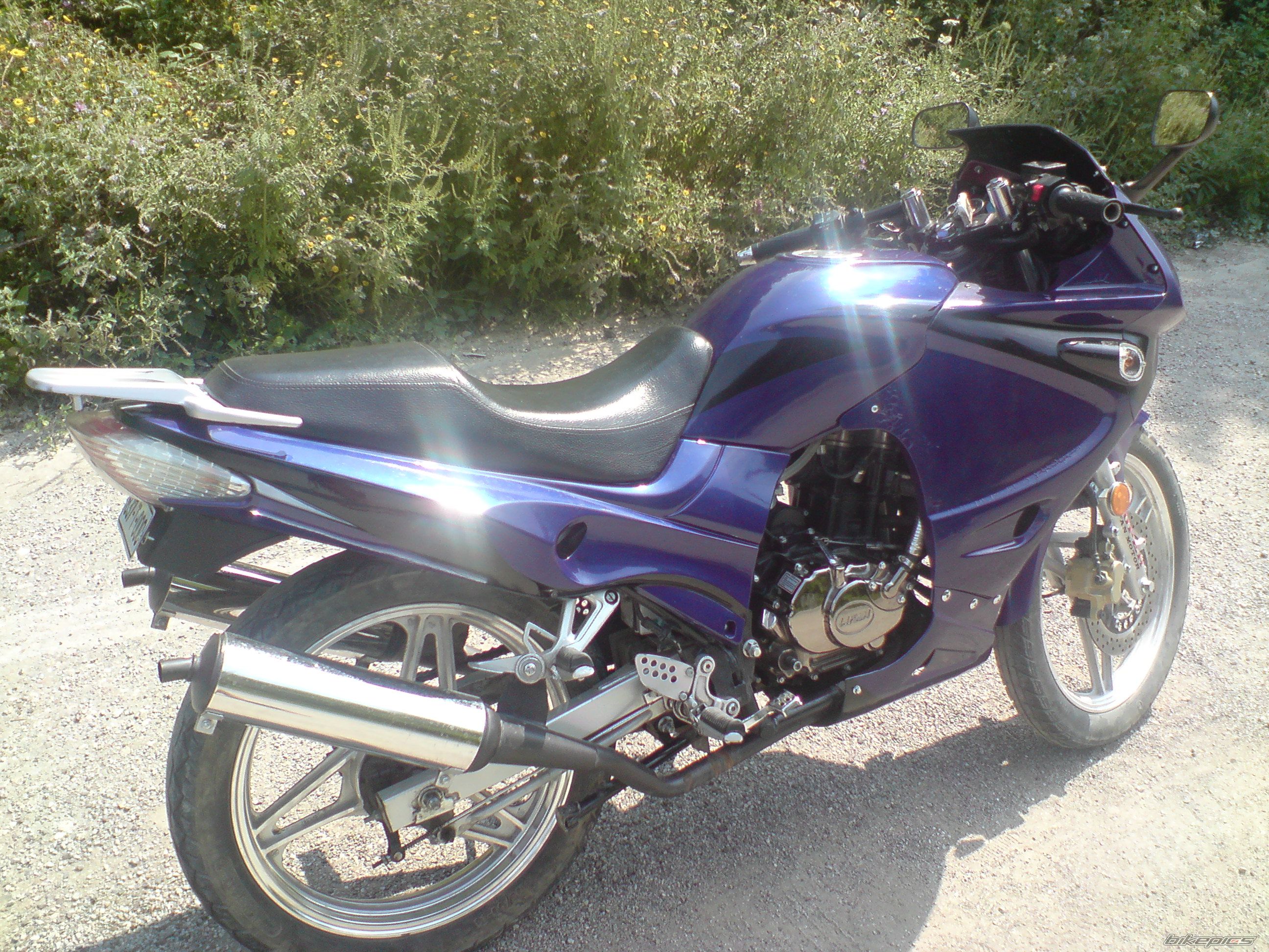 Bike Photo 1903036