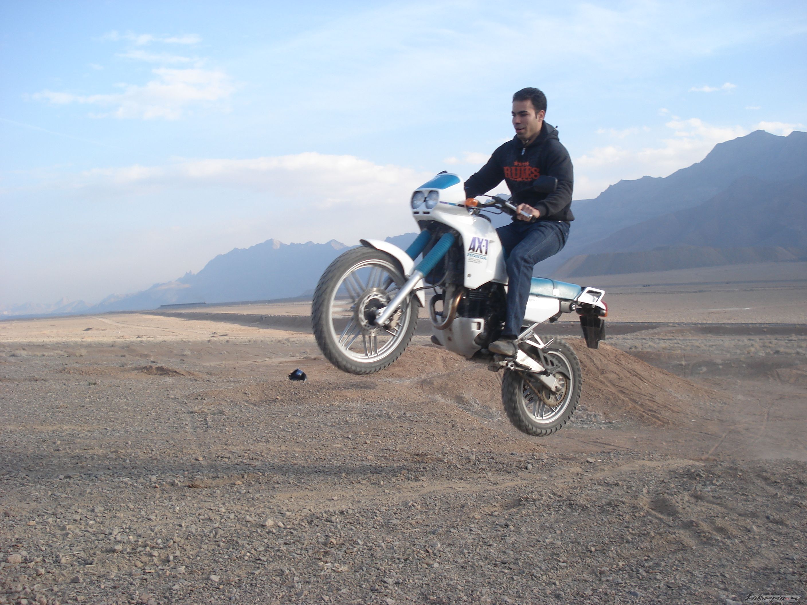 Bike Photo 1903402