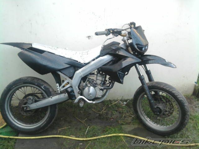 Photo 1904436