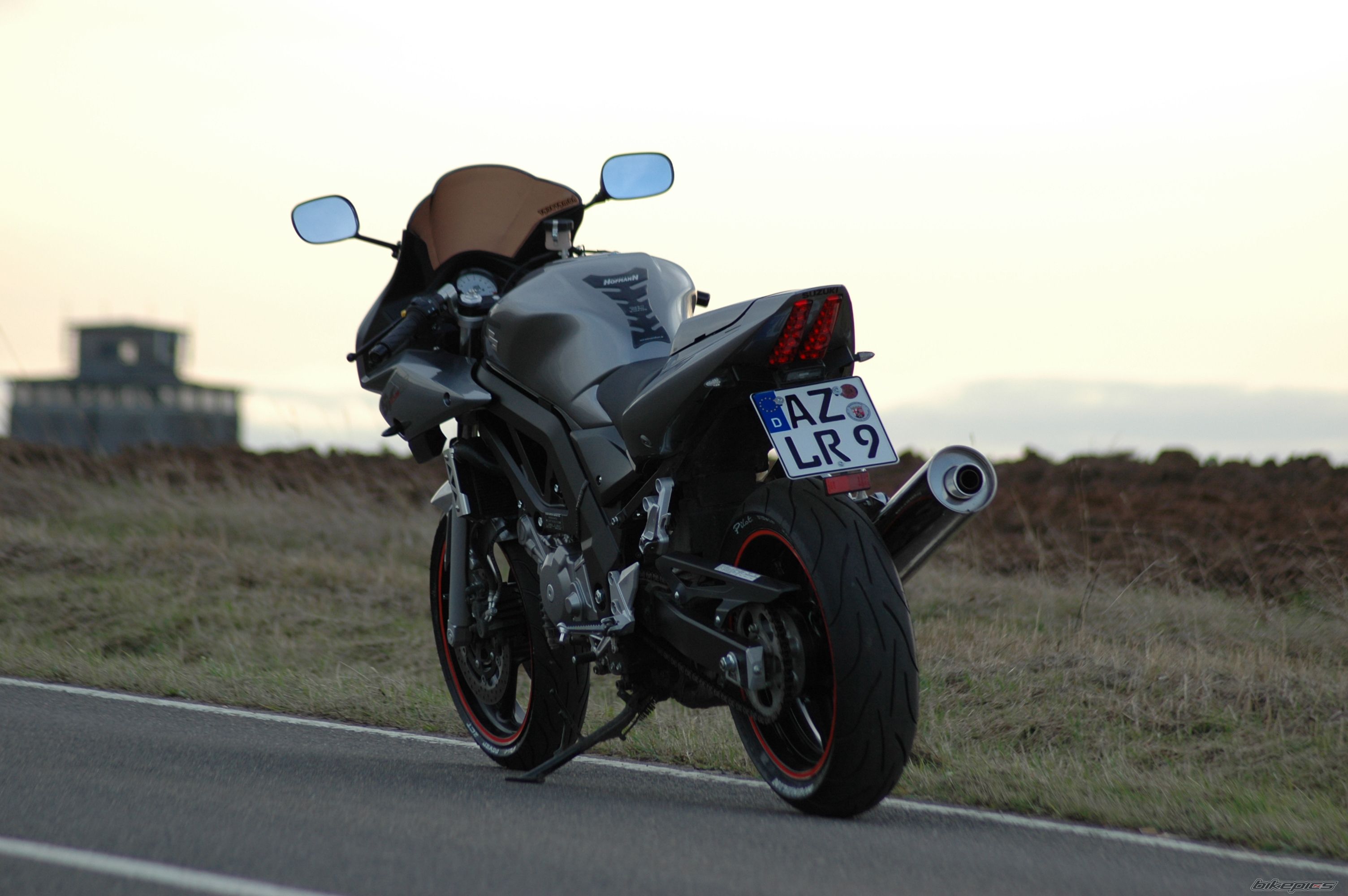 Bike Photo 1906356