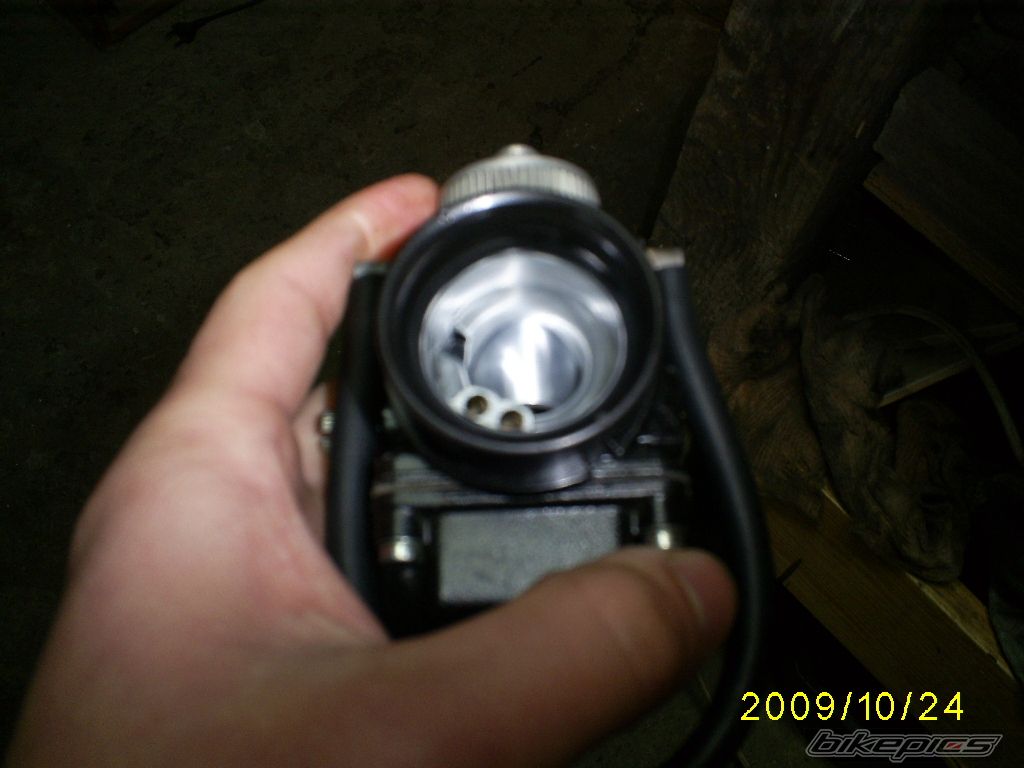 Photo 1906689