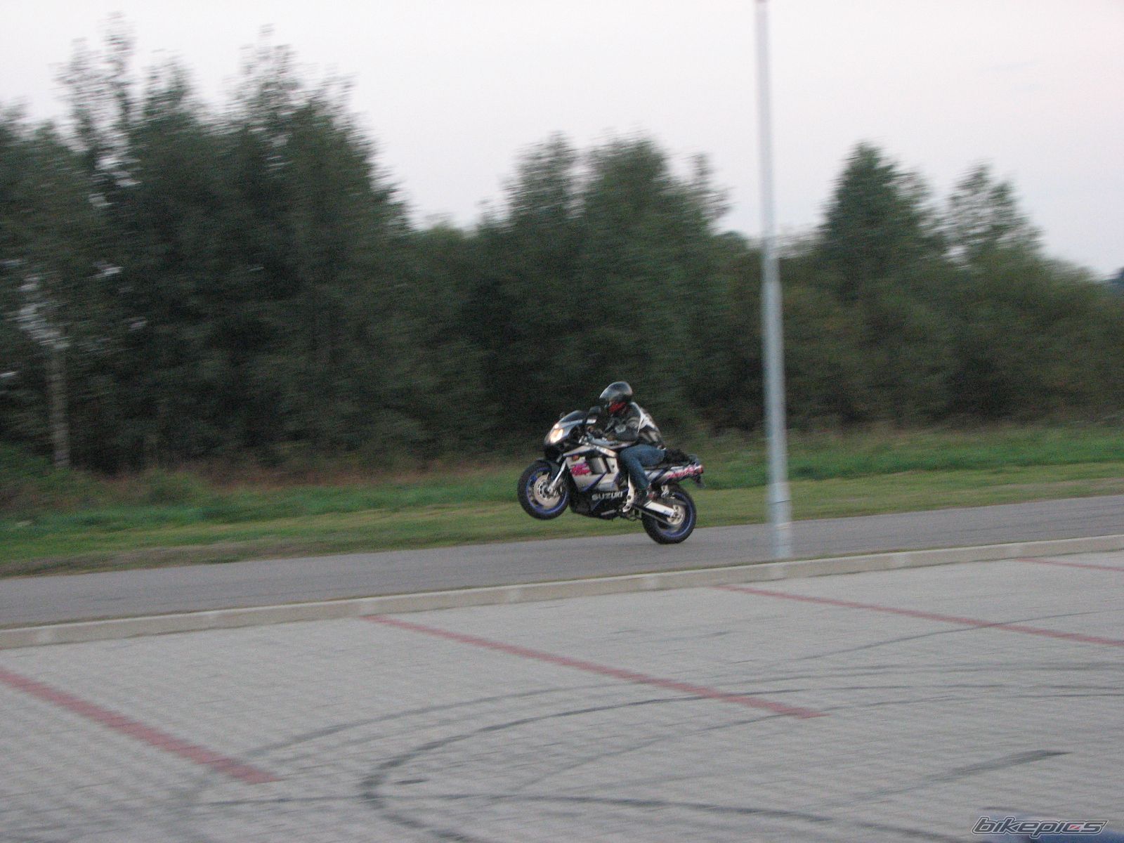 Bike Photo 1908155