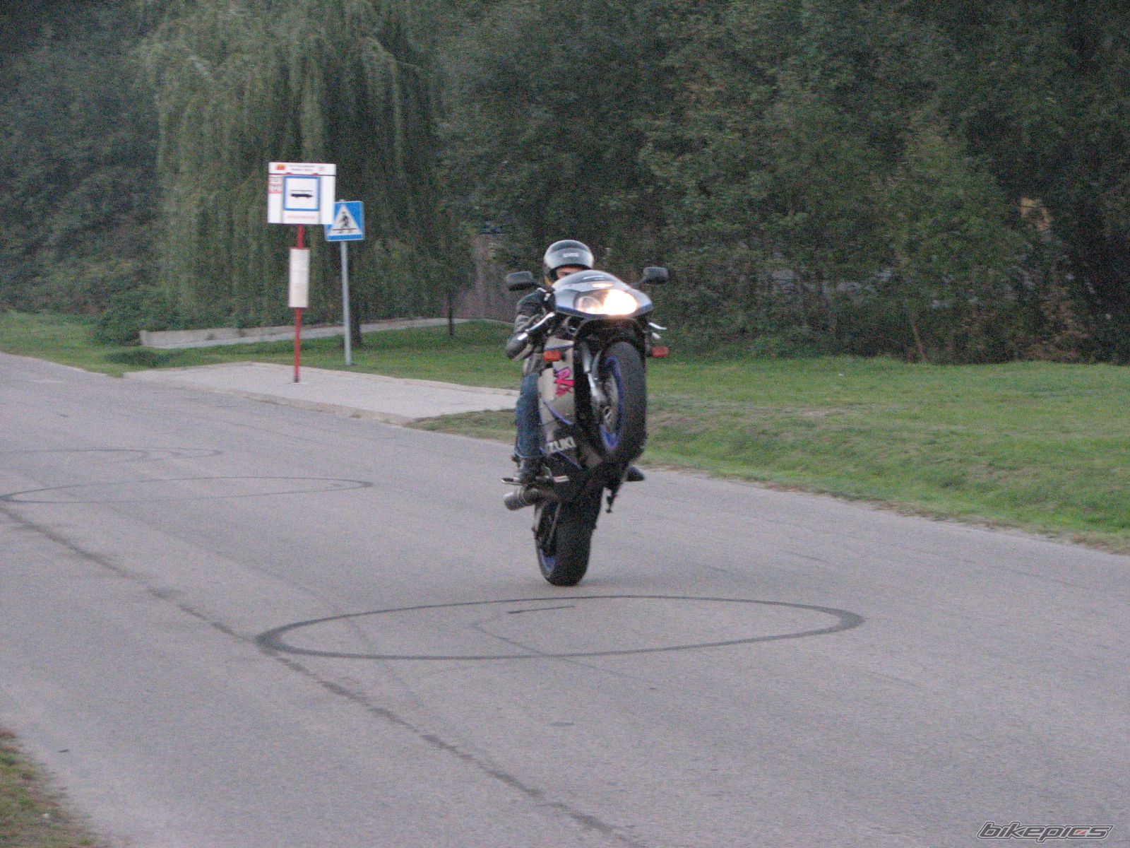 Bike Photo 1908156
