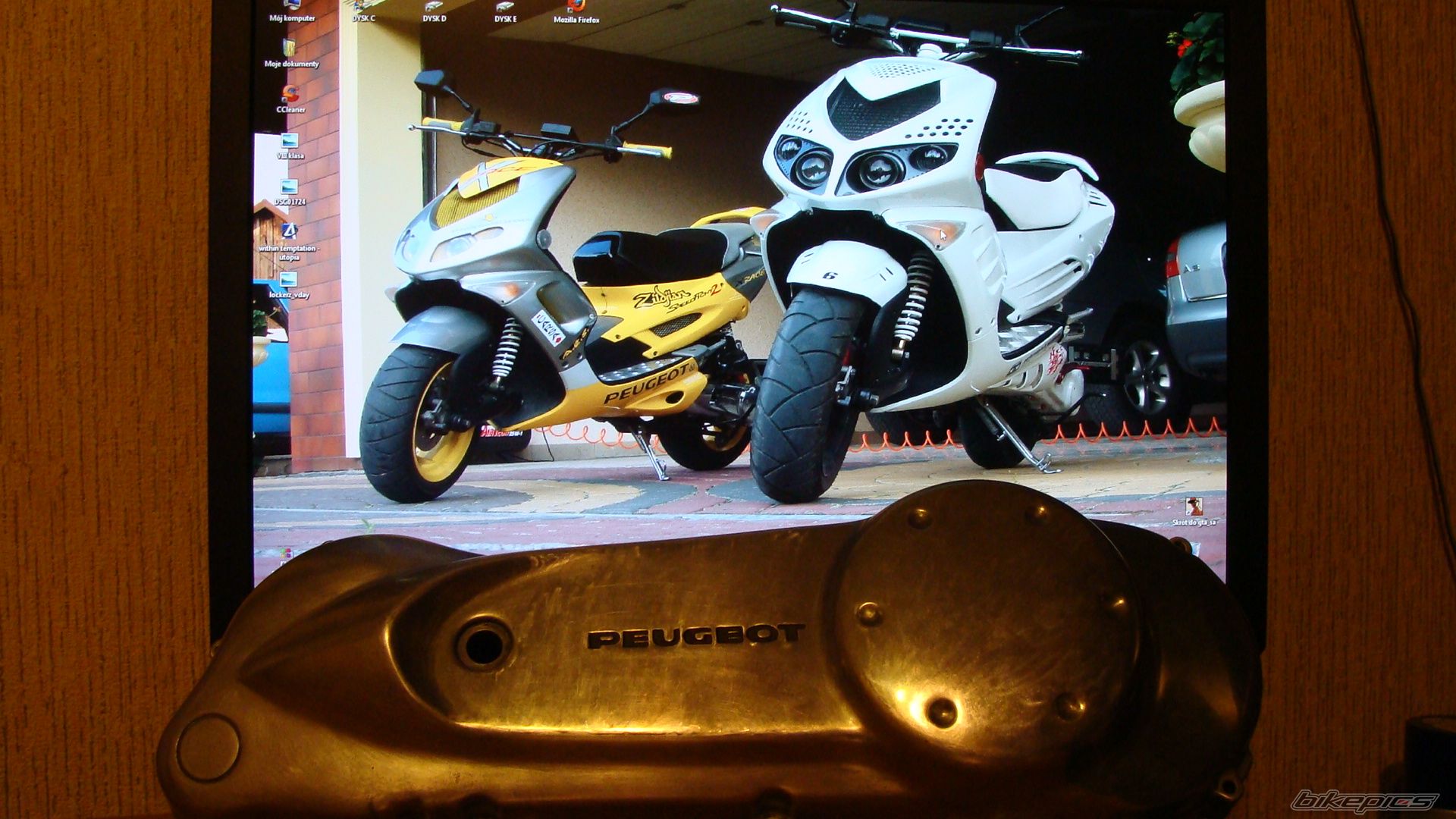 Bike Photo 1908636