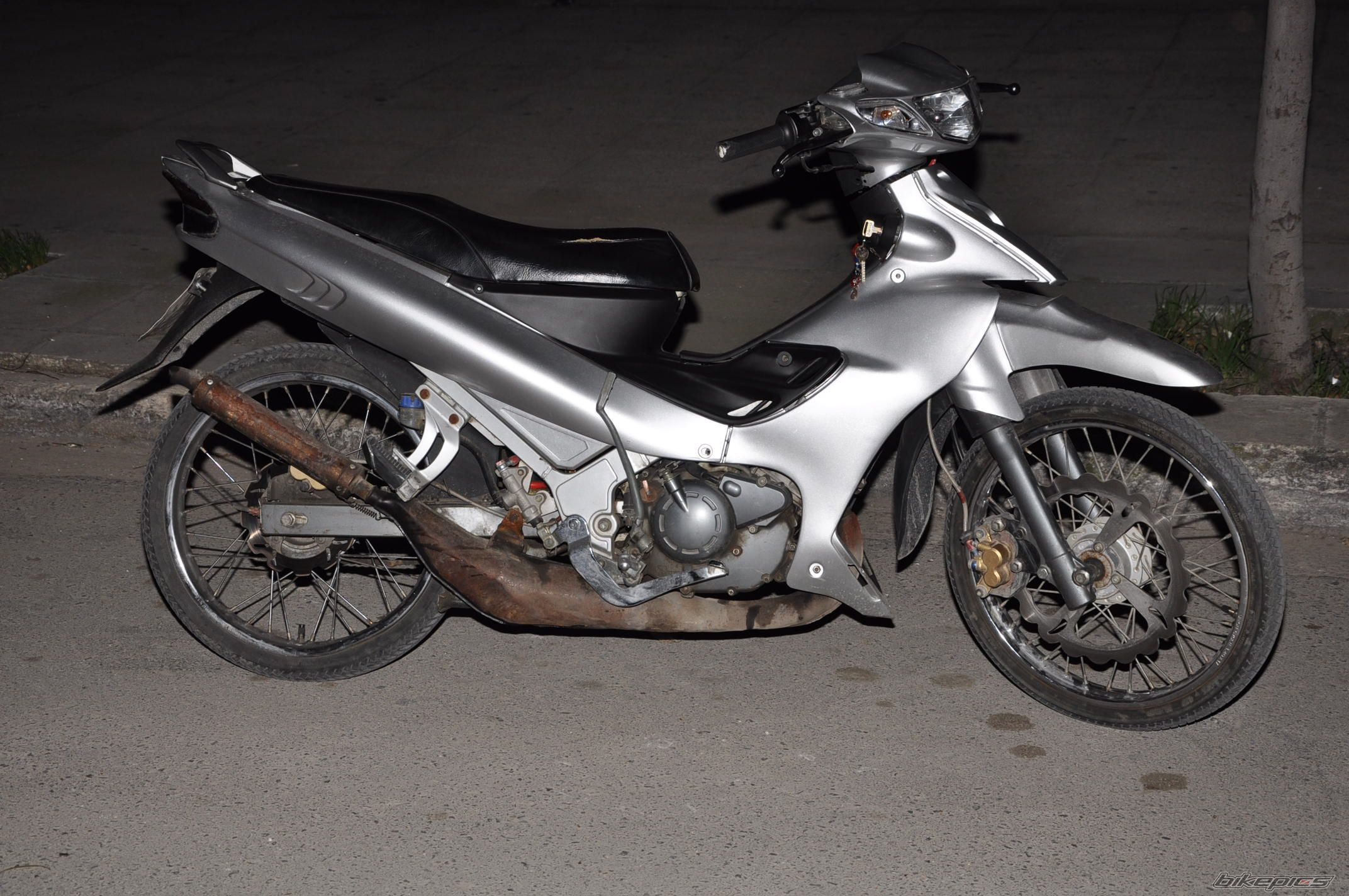 Bike Photo 1909678