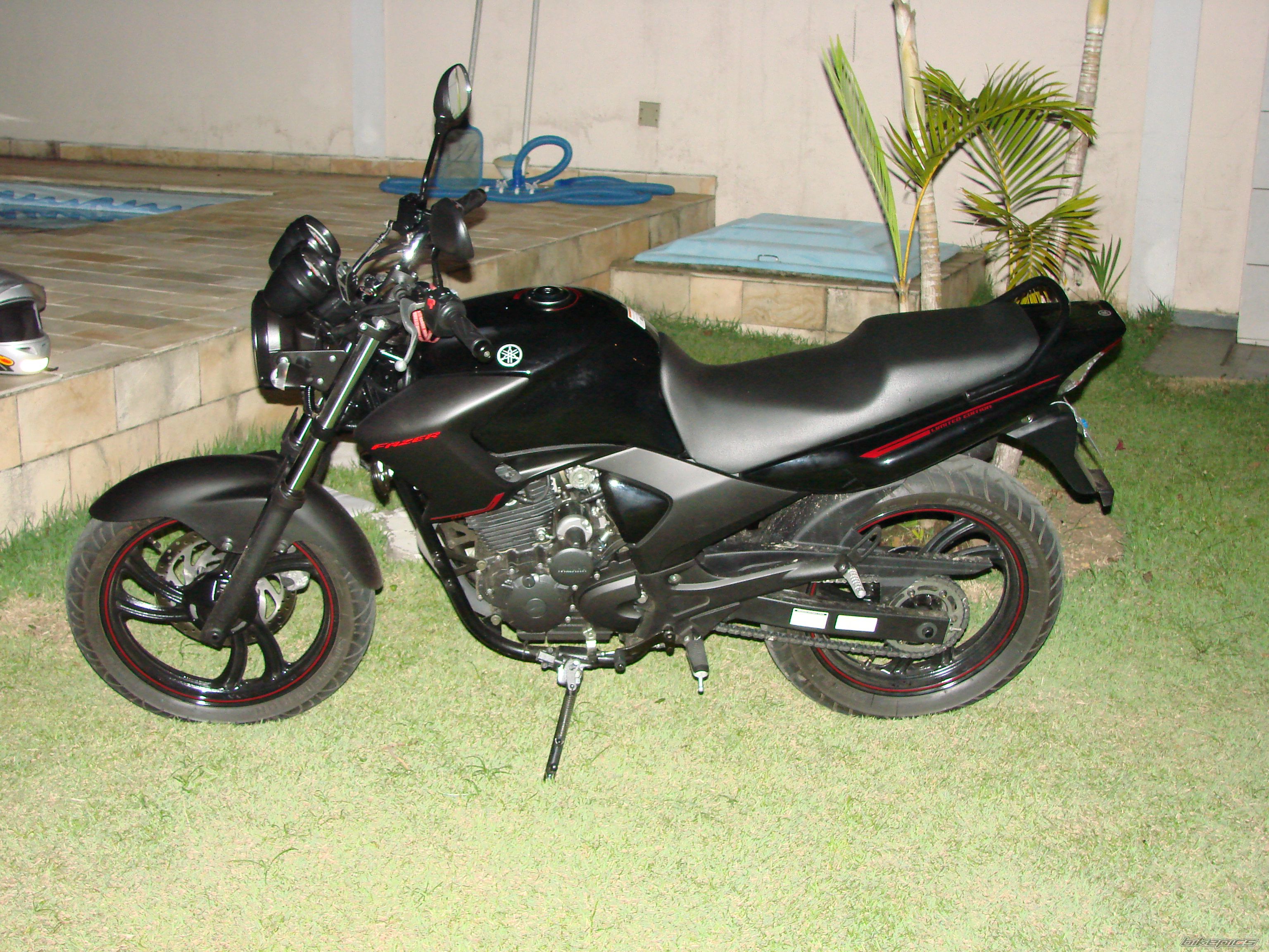 Bike Photo 1909871