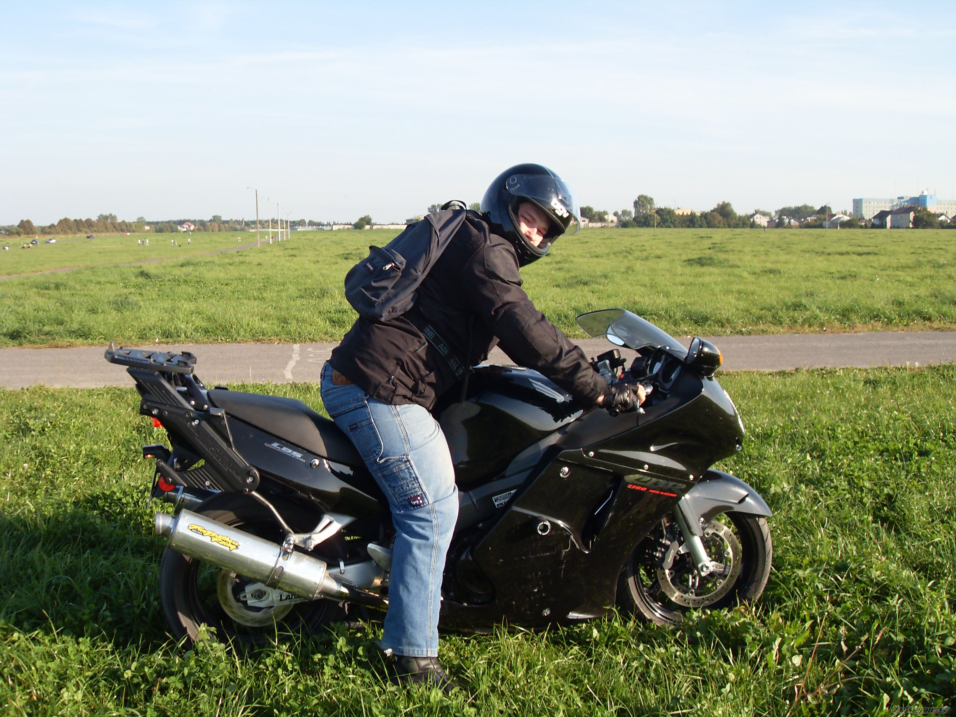Bike Photo 1910301