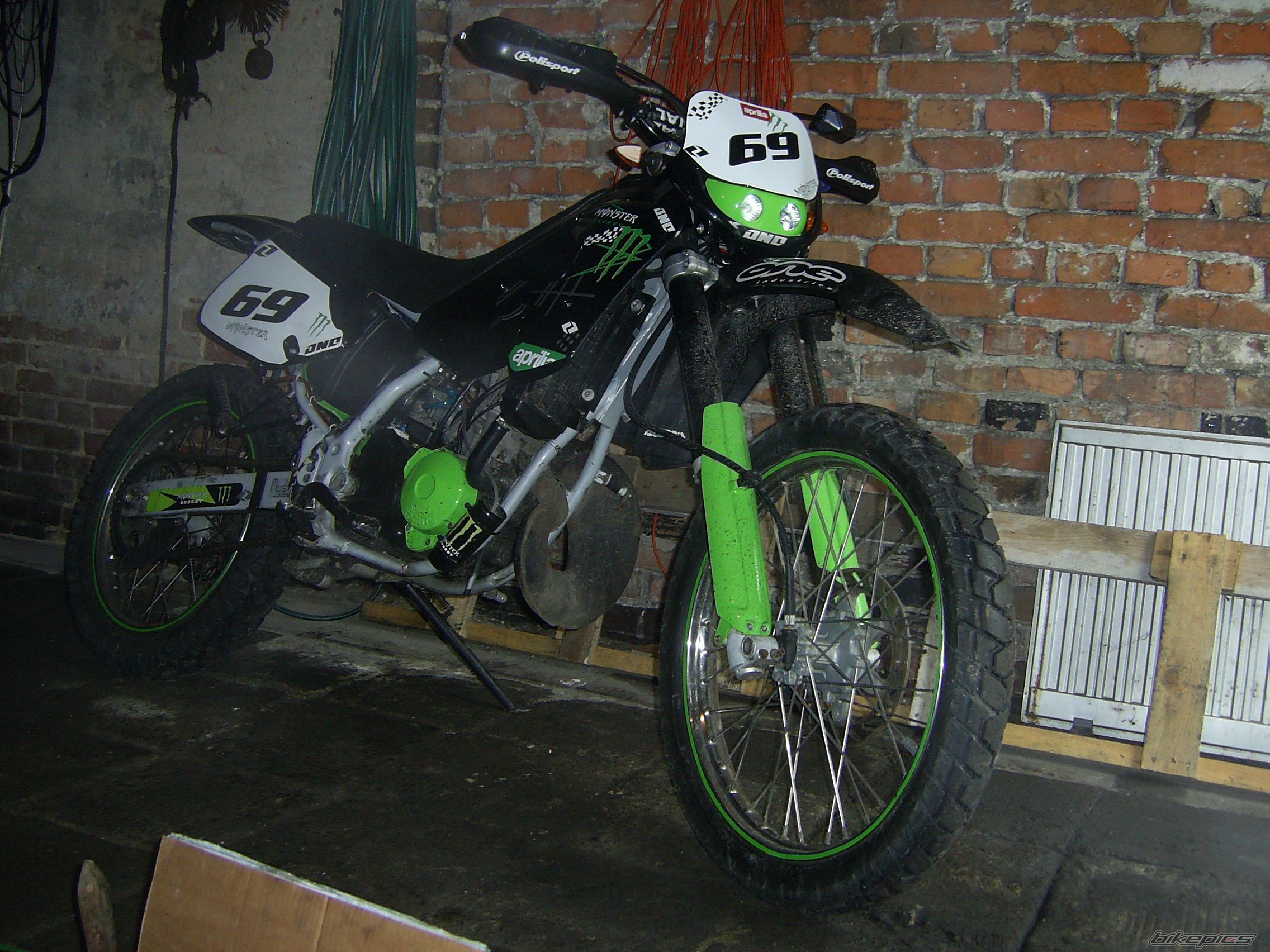 Photo 1911173