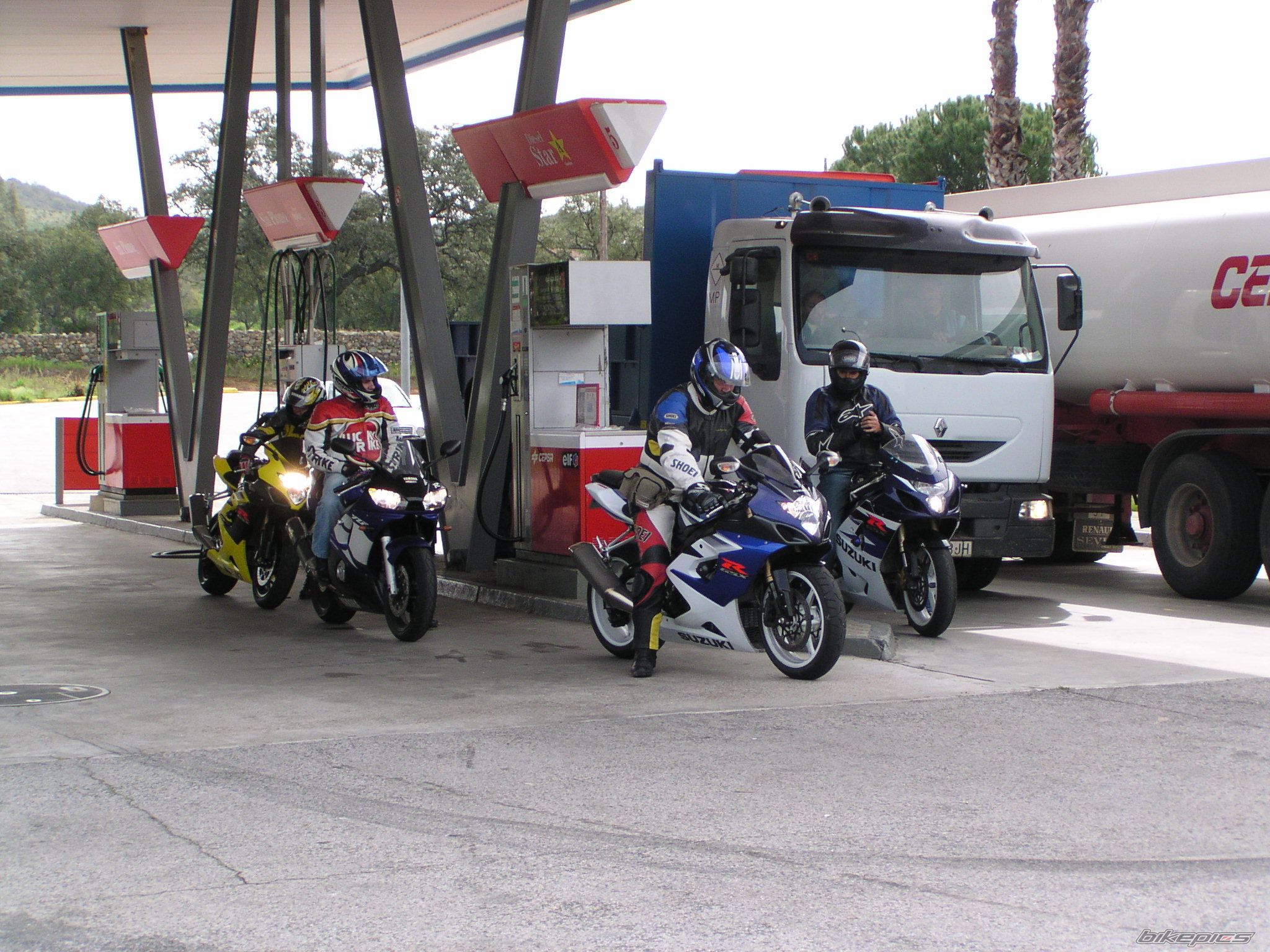 Bike Photo 1912052