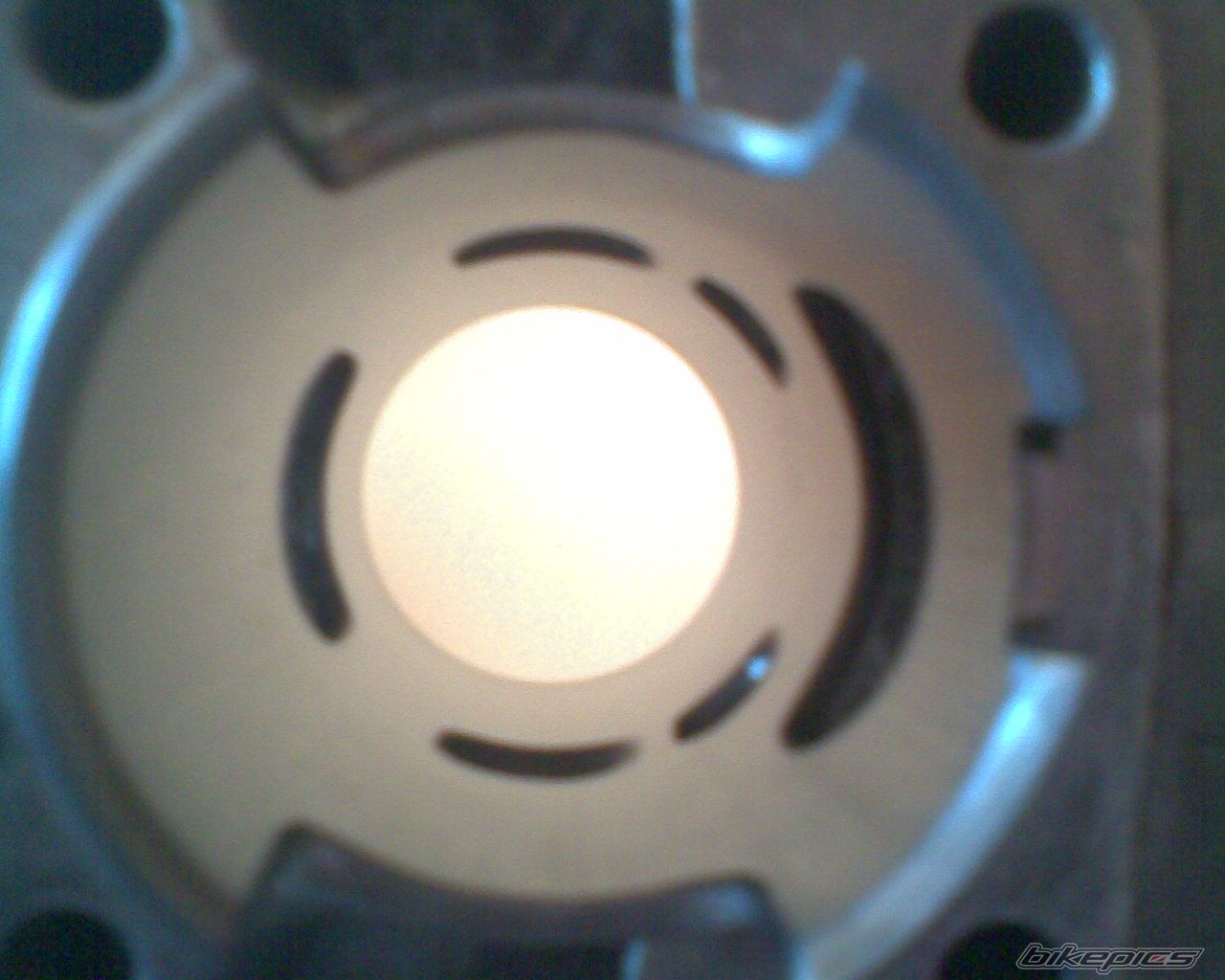 Photo 1912098