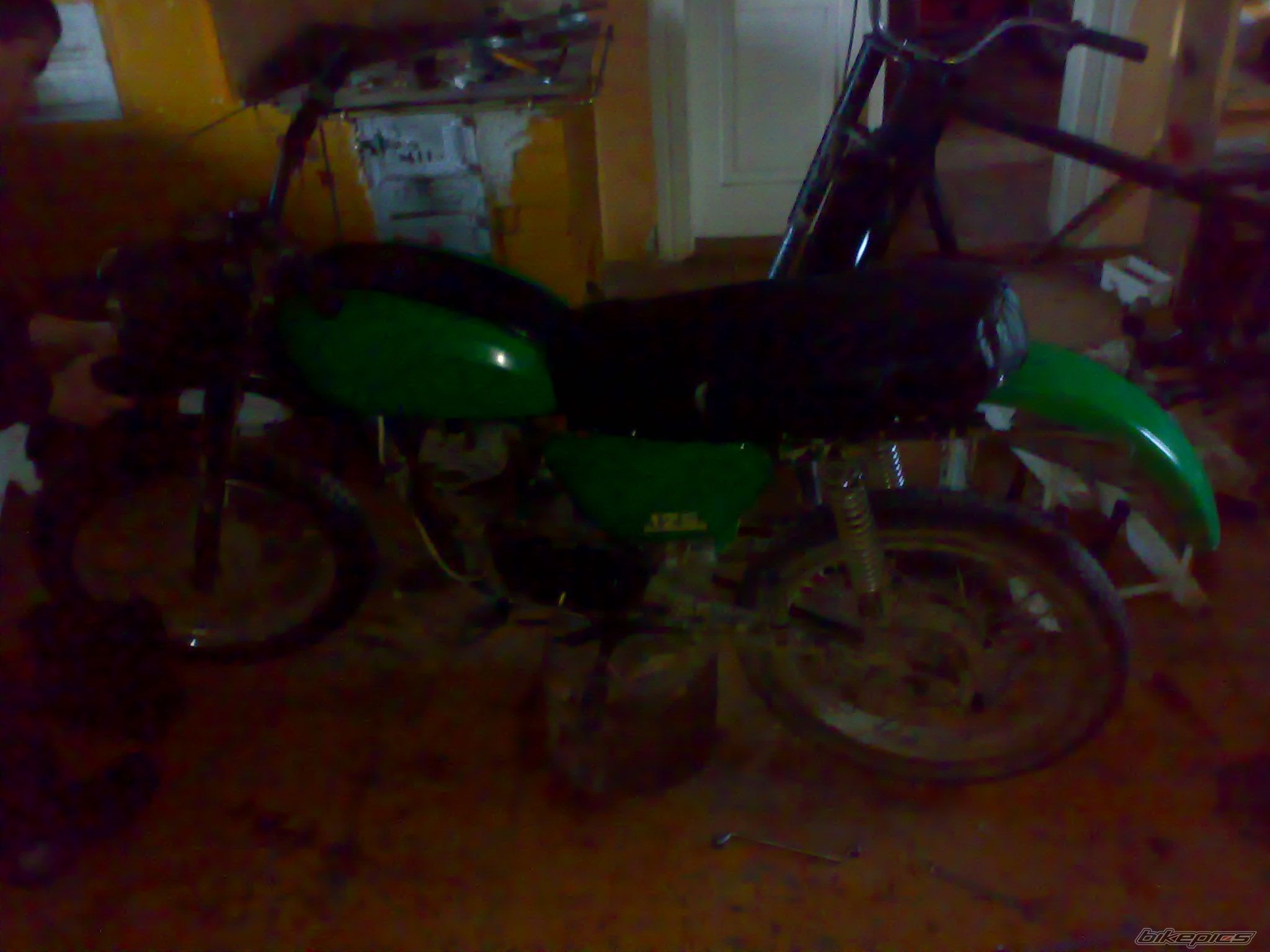 Photo 1912146