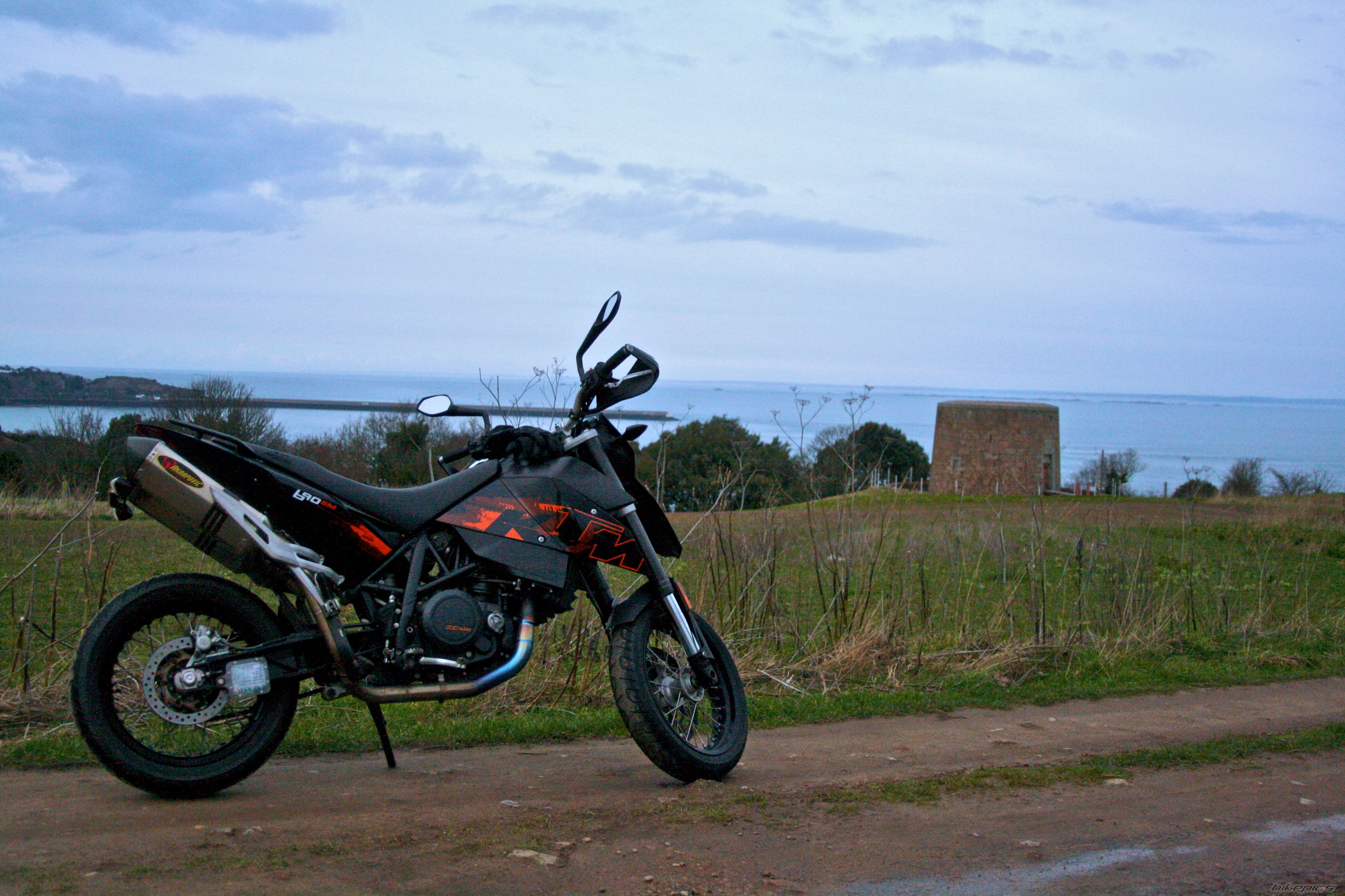 Bike Photo 1912465