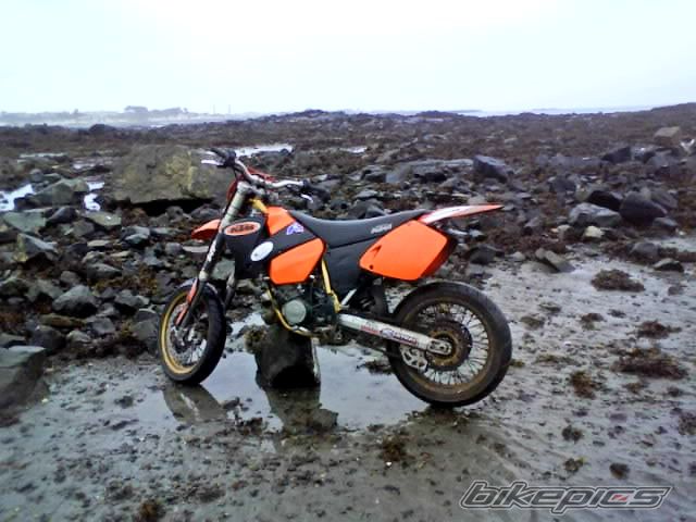 Photo 1912518