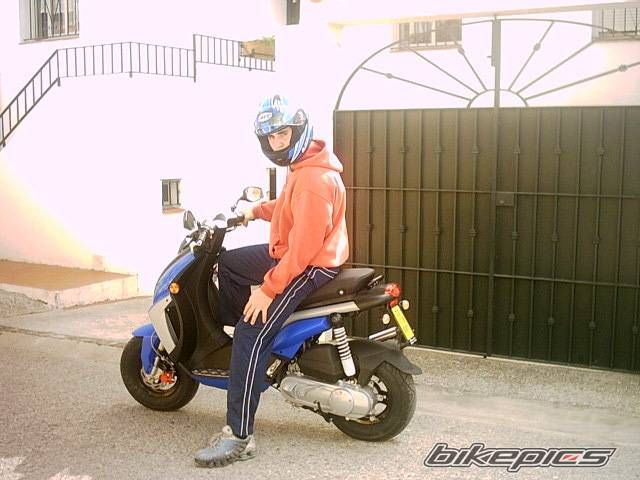Photo 1912546