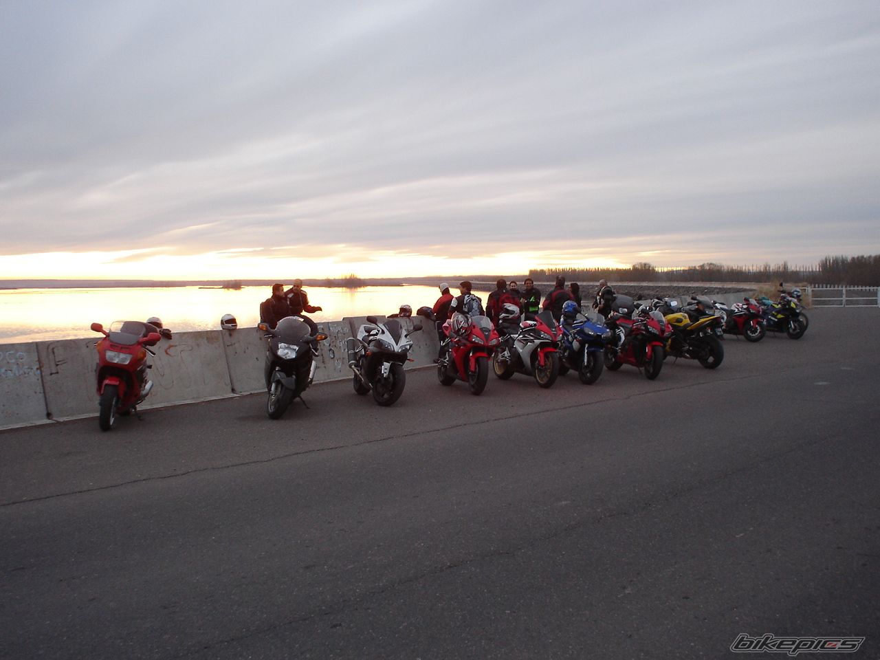 Photo 1912633