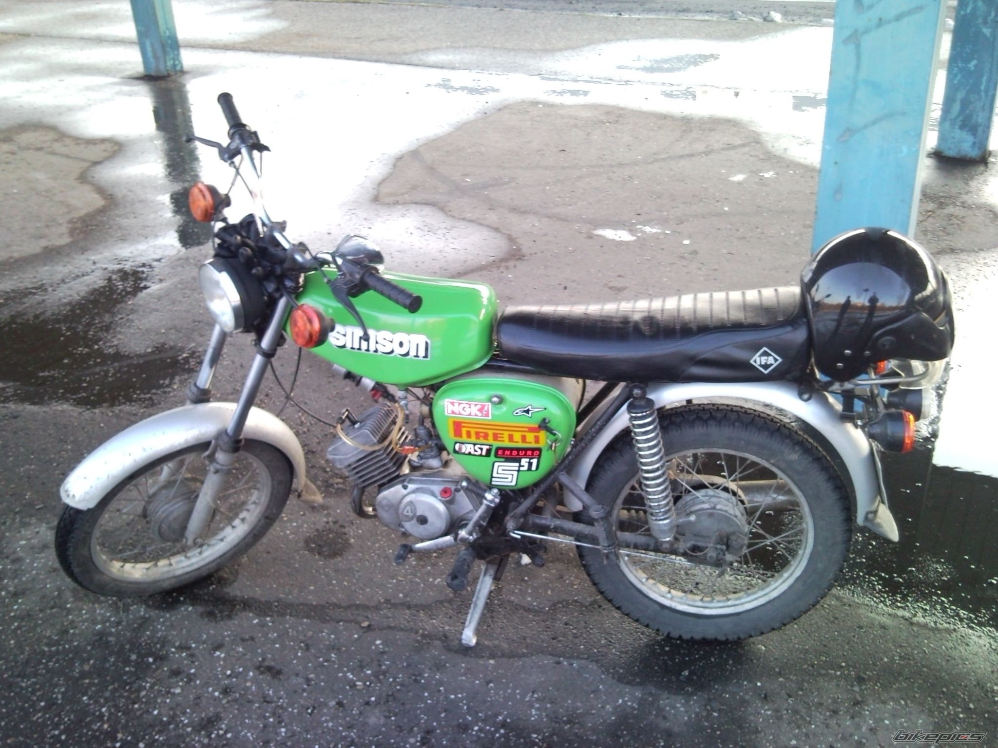 Photo 1912792