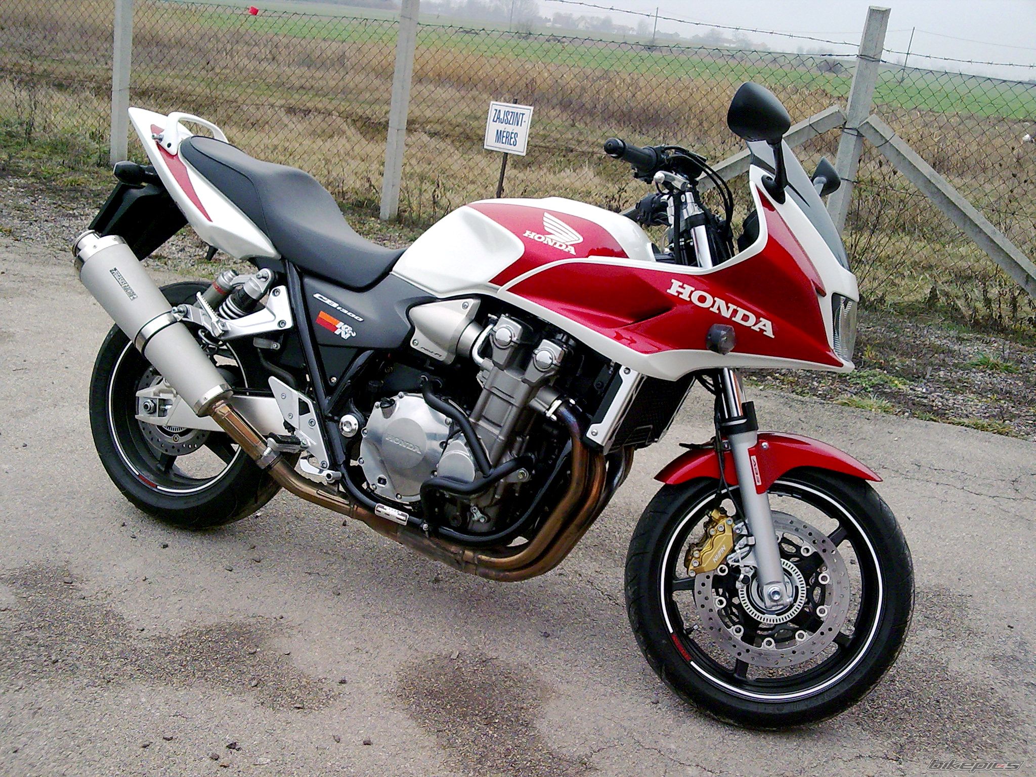 Bike Photo 1912841