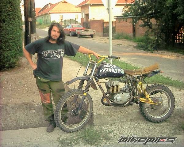 Bike Photo 1912942