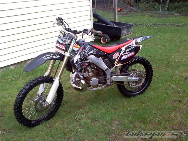 Photo 1912993